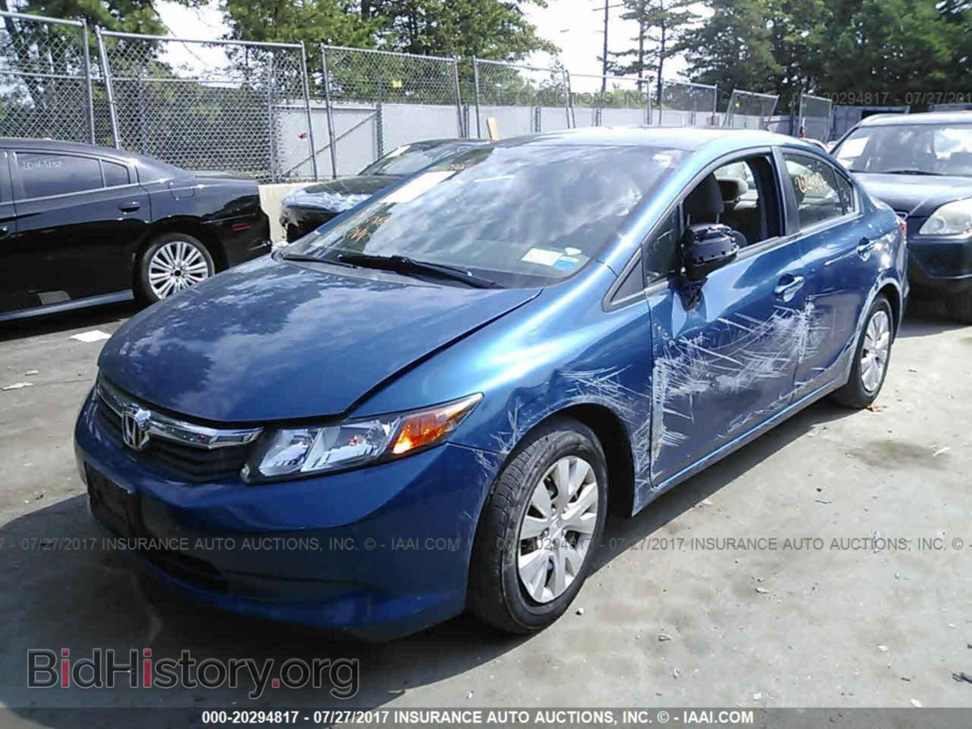 2012 Honda Civic - VIN: 2HGFB2F54CH531786 - Photo 2