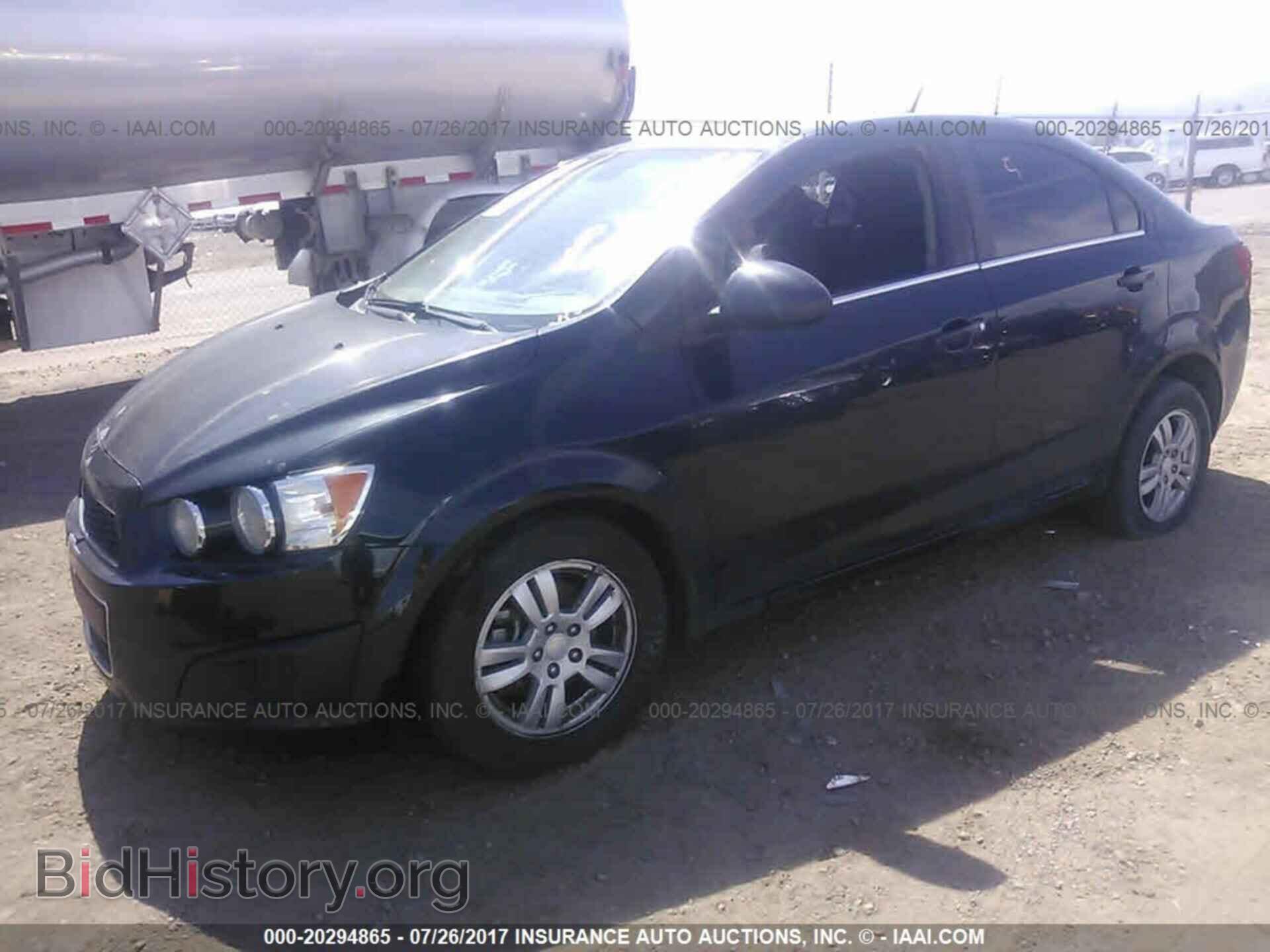 2013 Chevrolet Sonic - VIN: 1G1JC5SH6D4254668 - Фото 2