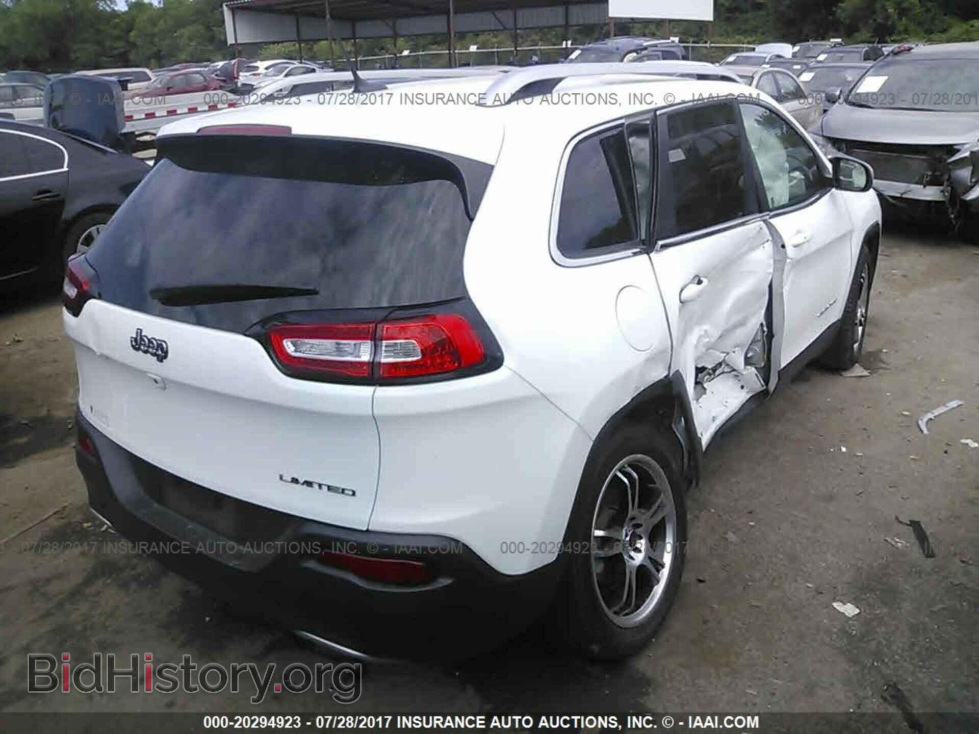 2014 Jeep Cherokee - VIN: 1C4PJLDB8EW158518 - Photo 4