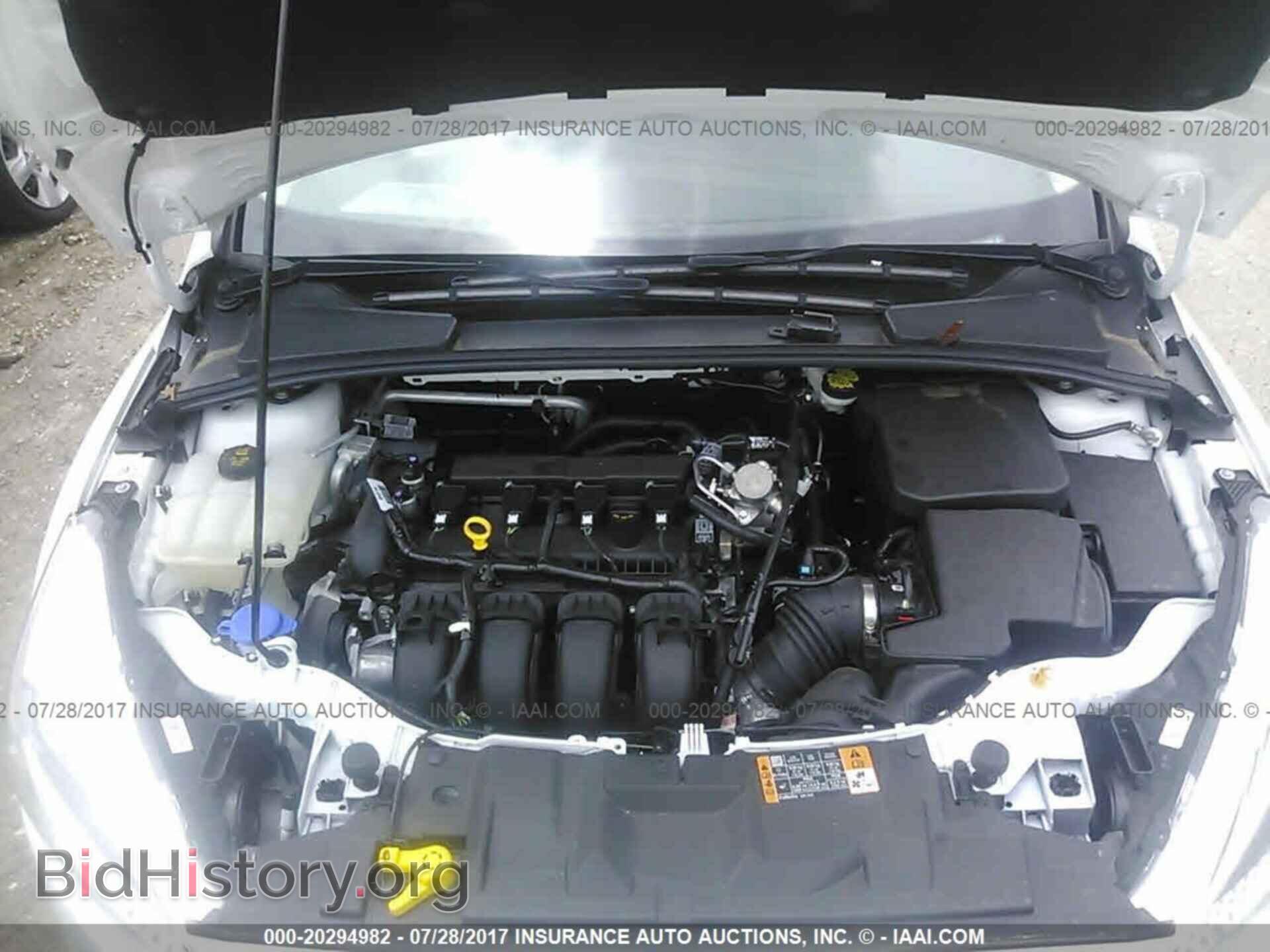 2016 Ford Focus - VIN: 1FADP3E25GL331969 - Photo 10