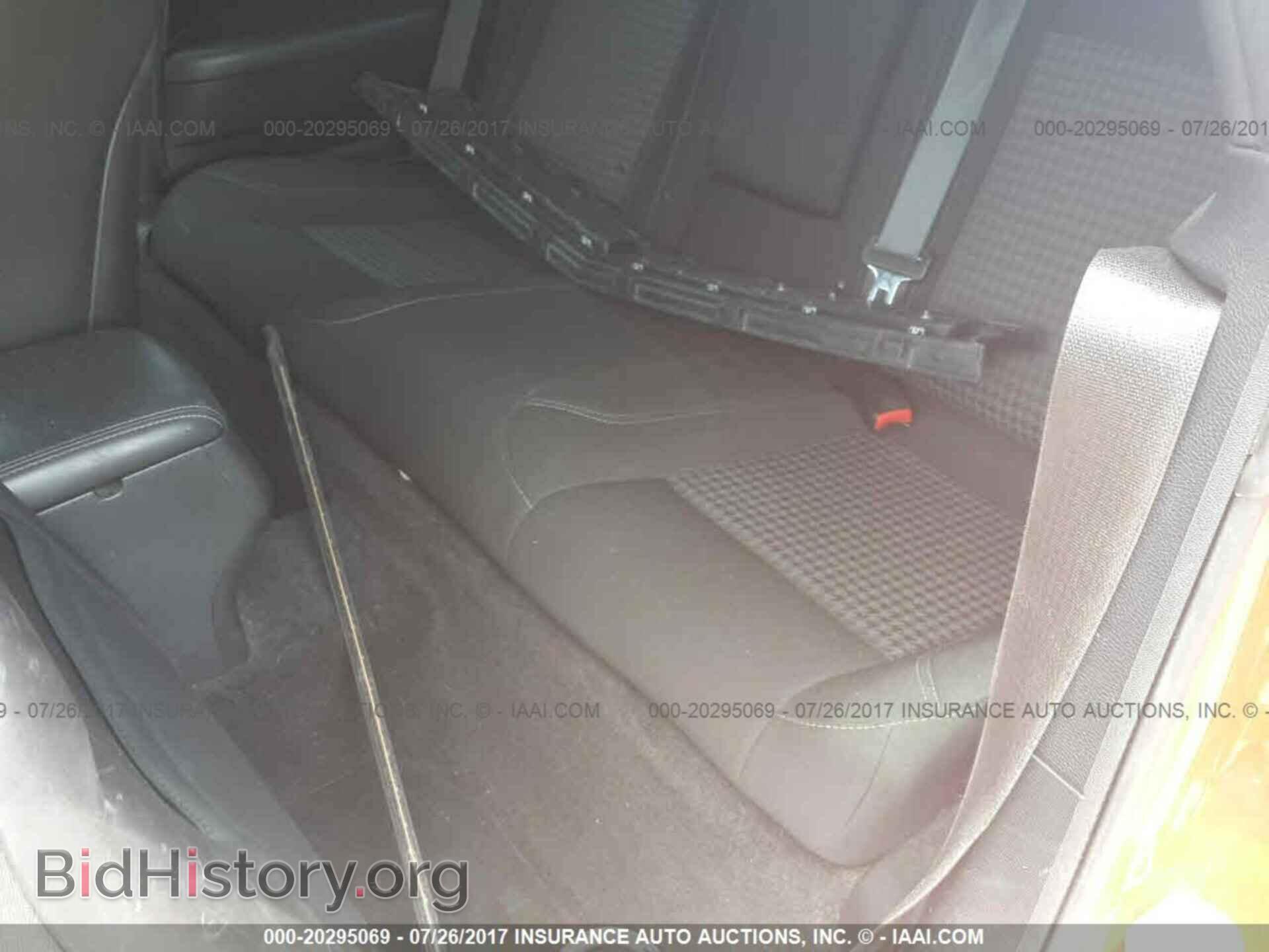 2015 Dodge Challenger - VIN: 2C3CDZAG2FH804973 - Photo 8