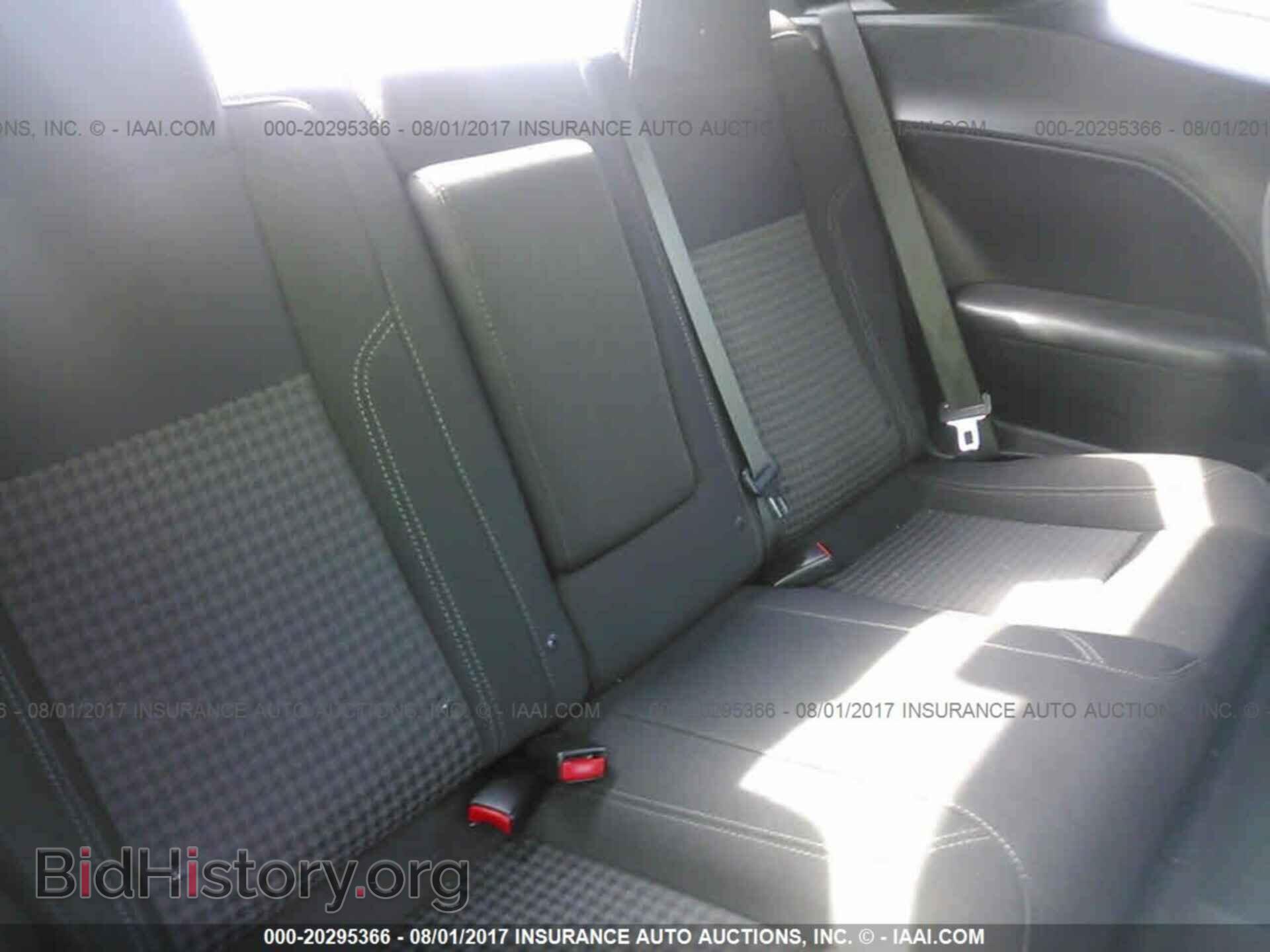 2015 Dodge Challenger - VIN: 2C3CDZAG4FH720184 - Photo 8