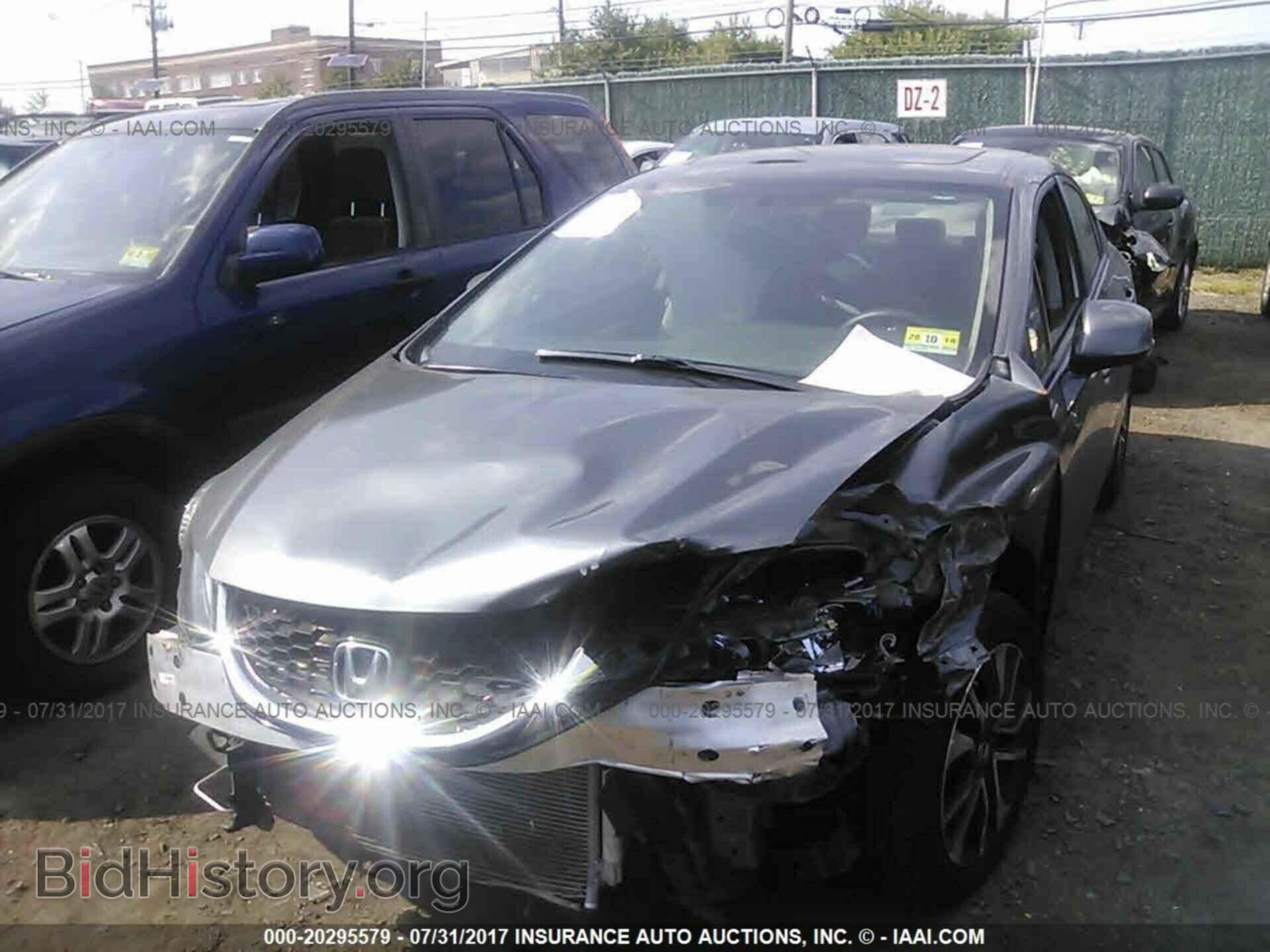 2013 Honda Civic - VIN: 19XFB2F80DE281114 - Фото 2