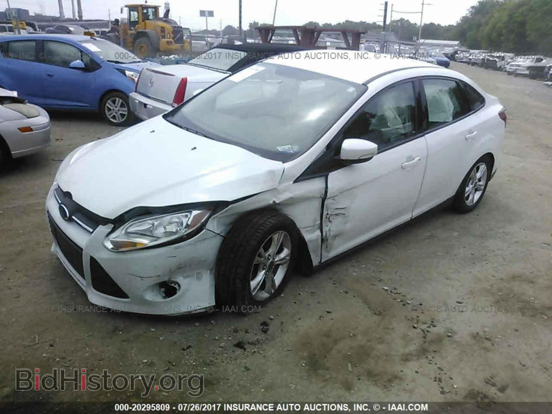 2013 Ford Focus - VIN: 1FADP3F2XDL355209 - Photo 2