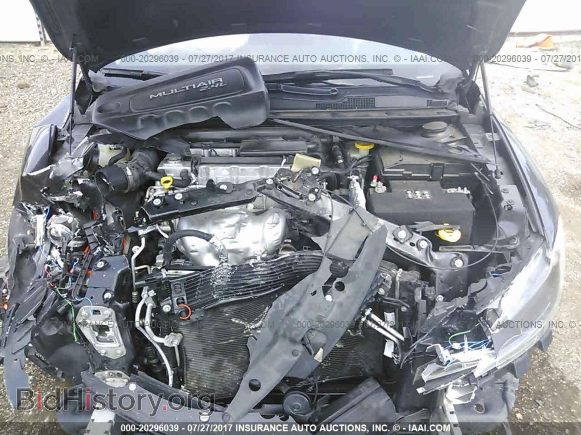 2016 Chrysler 200 - VIN: 1C3CCCAB7GN126637 - Photo 10