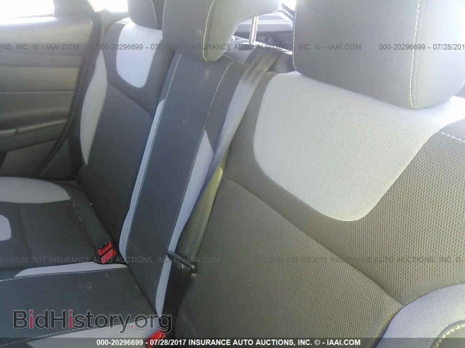 2012 Ford Focus - VIN: 1FAHP3K27CL299378 - Photo 8