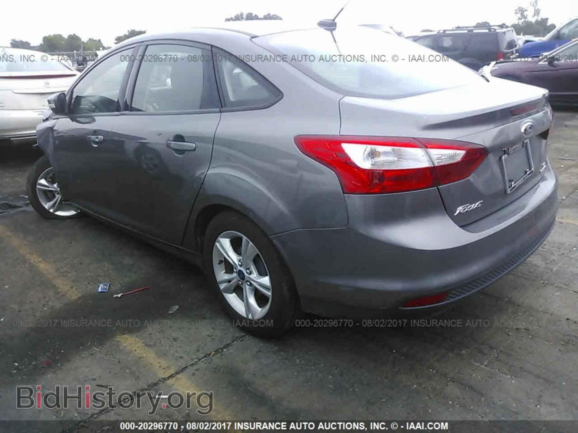 2014 Ford Focus - VIN: 1FADP3F24EL262462 - Photo 3