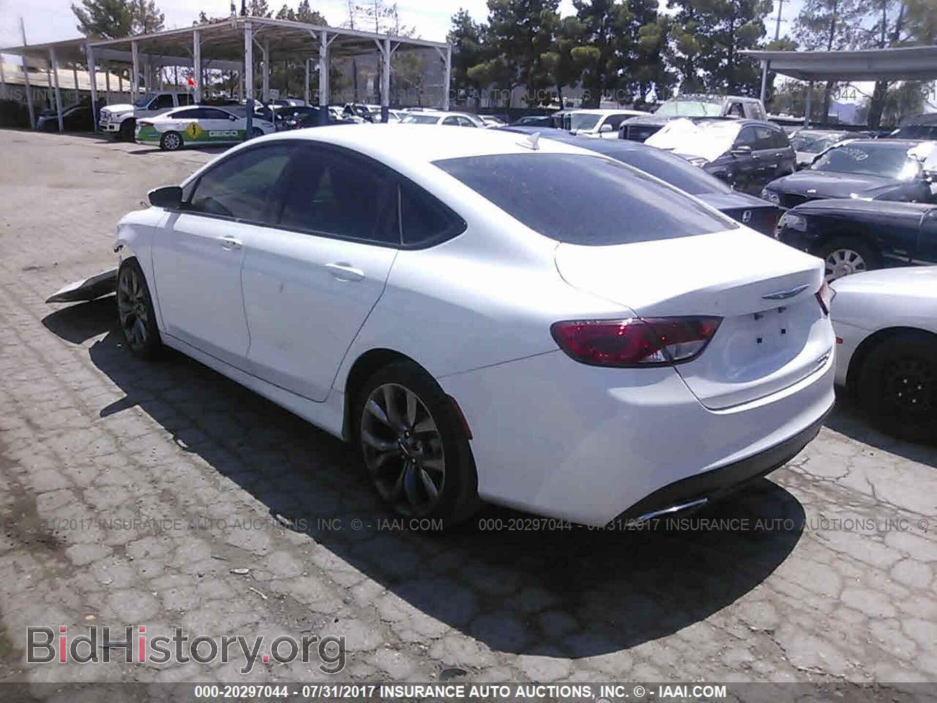 2015 Chrysler 200 - VIN: 1C3CCCBG2FN638606 - Photo 3