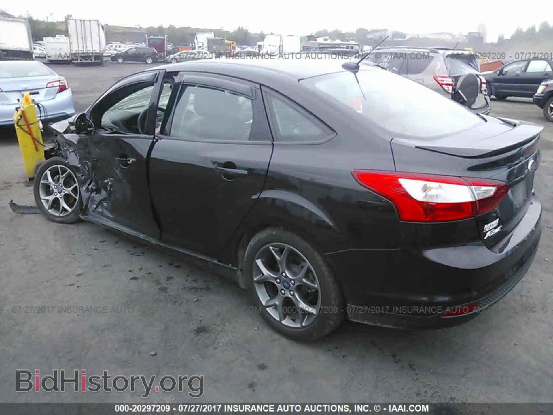 2014 Ford Focus - VIN: 1FADP3F27EL303280 - Photo 3