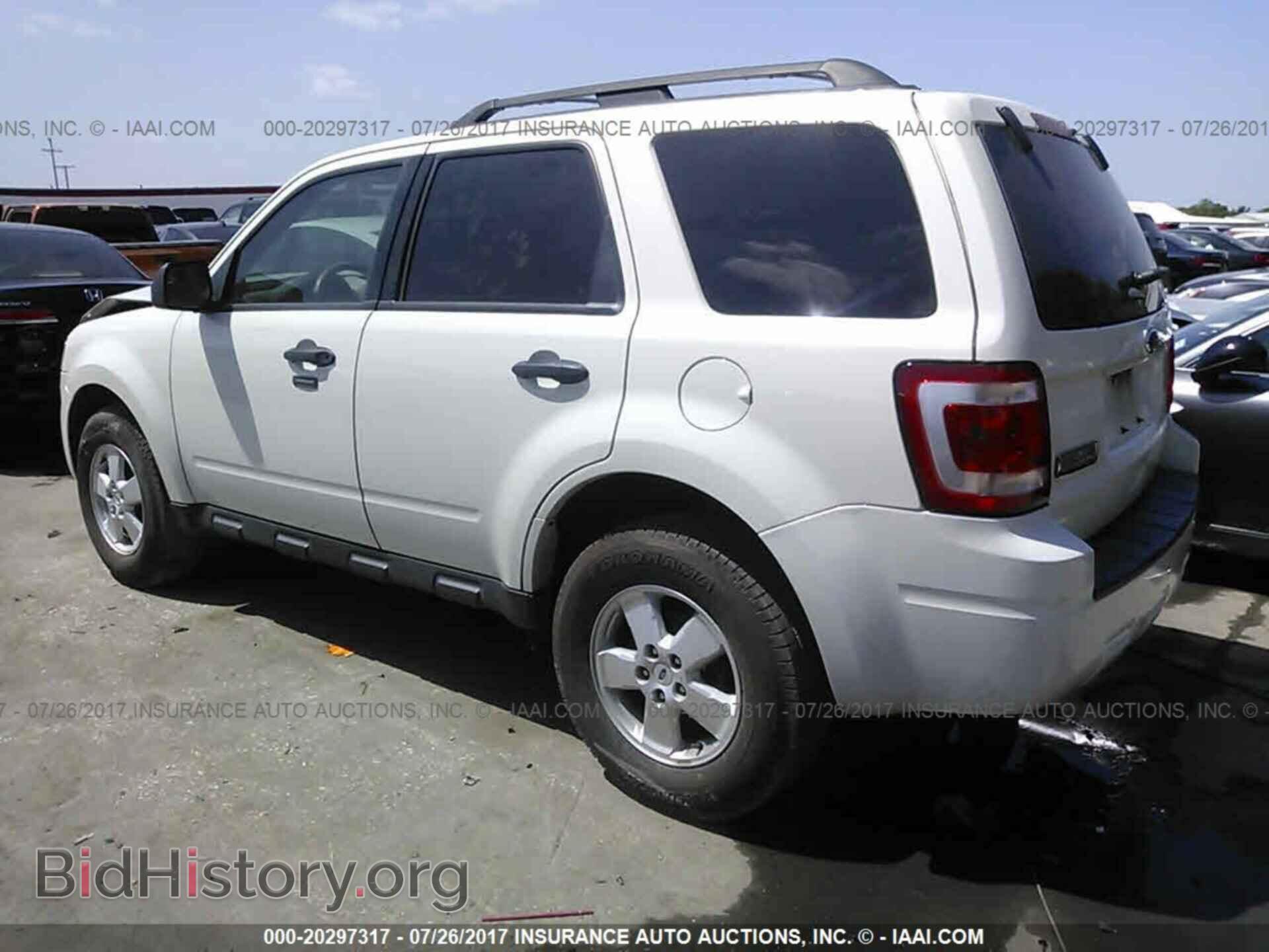 2011 Ford Escape - VIN: 1FMCU0D70BKC29449 - Photo 3