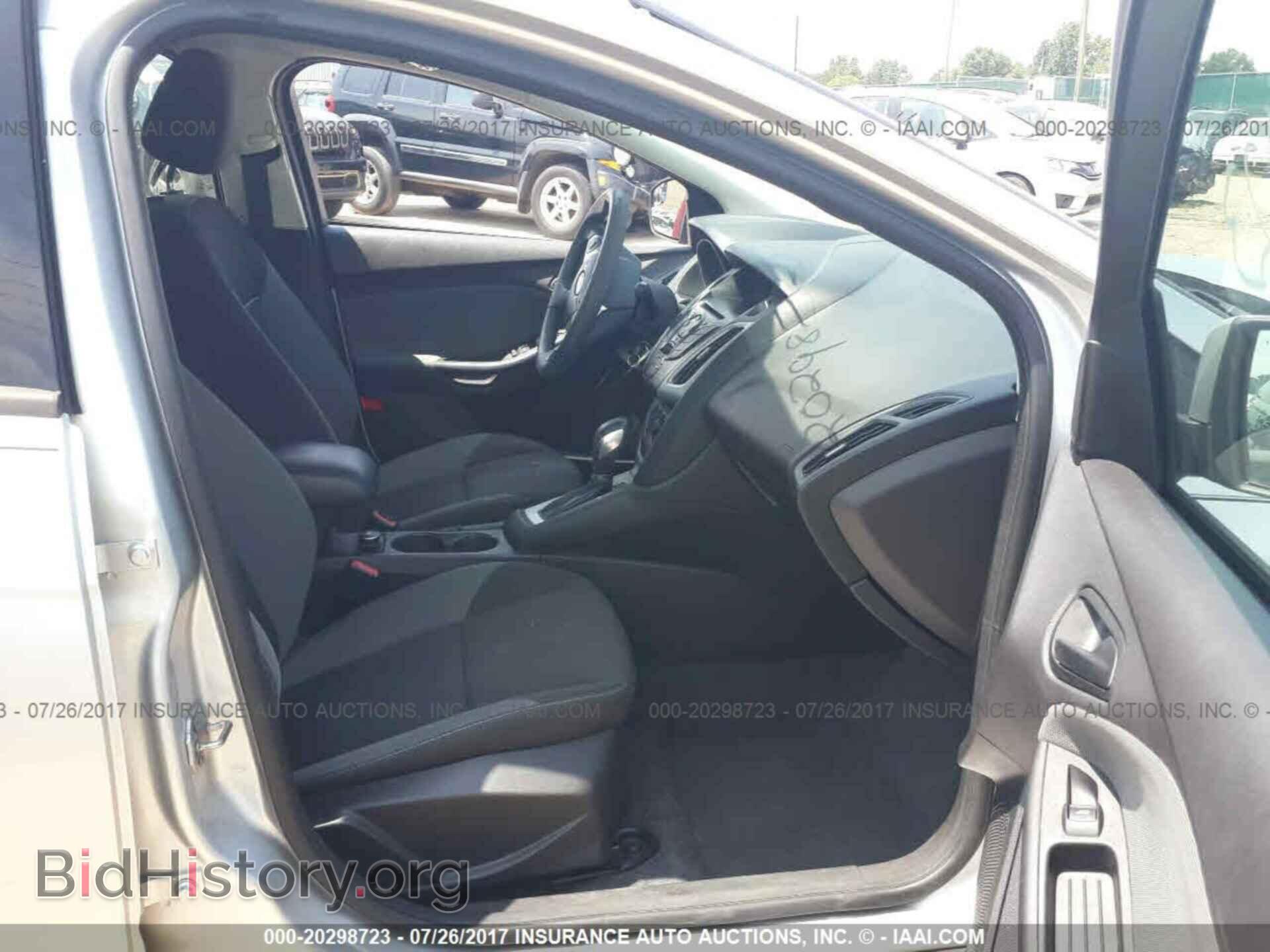 2012 Ford Focus - VIN: 1FAHP3F24CL207895 - Фото 5
