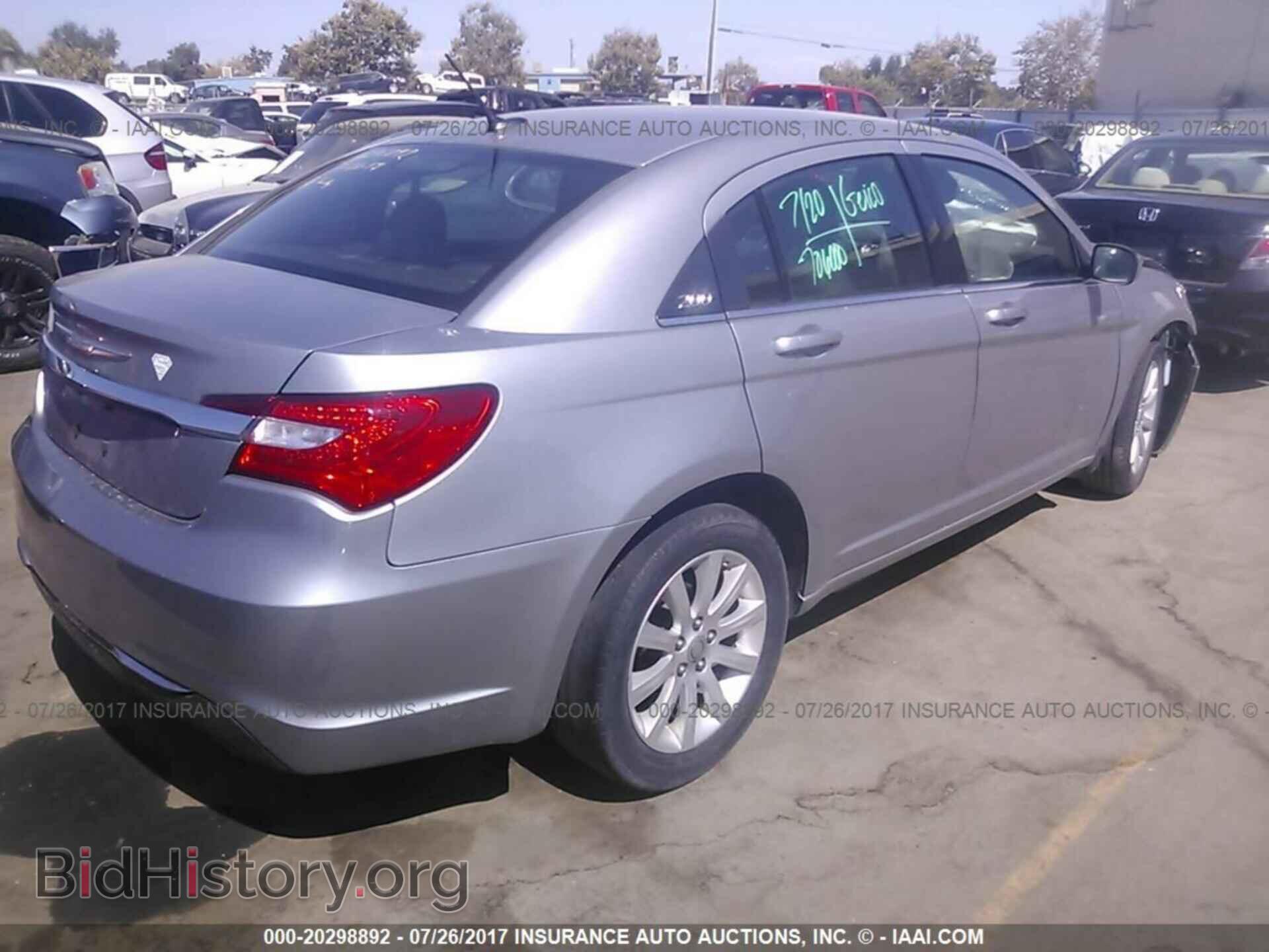 2013 Chrysler 200 - VIN: 1C3CCBBB6DN706000 - Photo 4