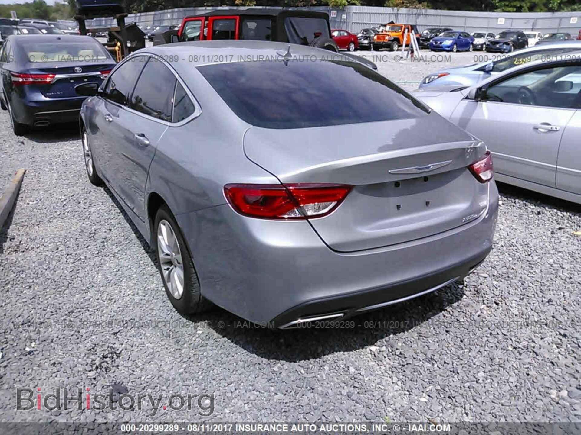 2015 Chrysler 200 - VIN: 1C3CCCCG2FN647045 - Photo 3