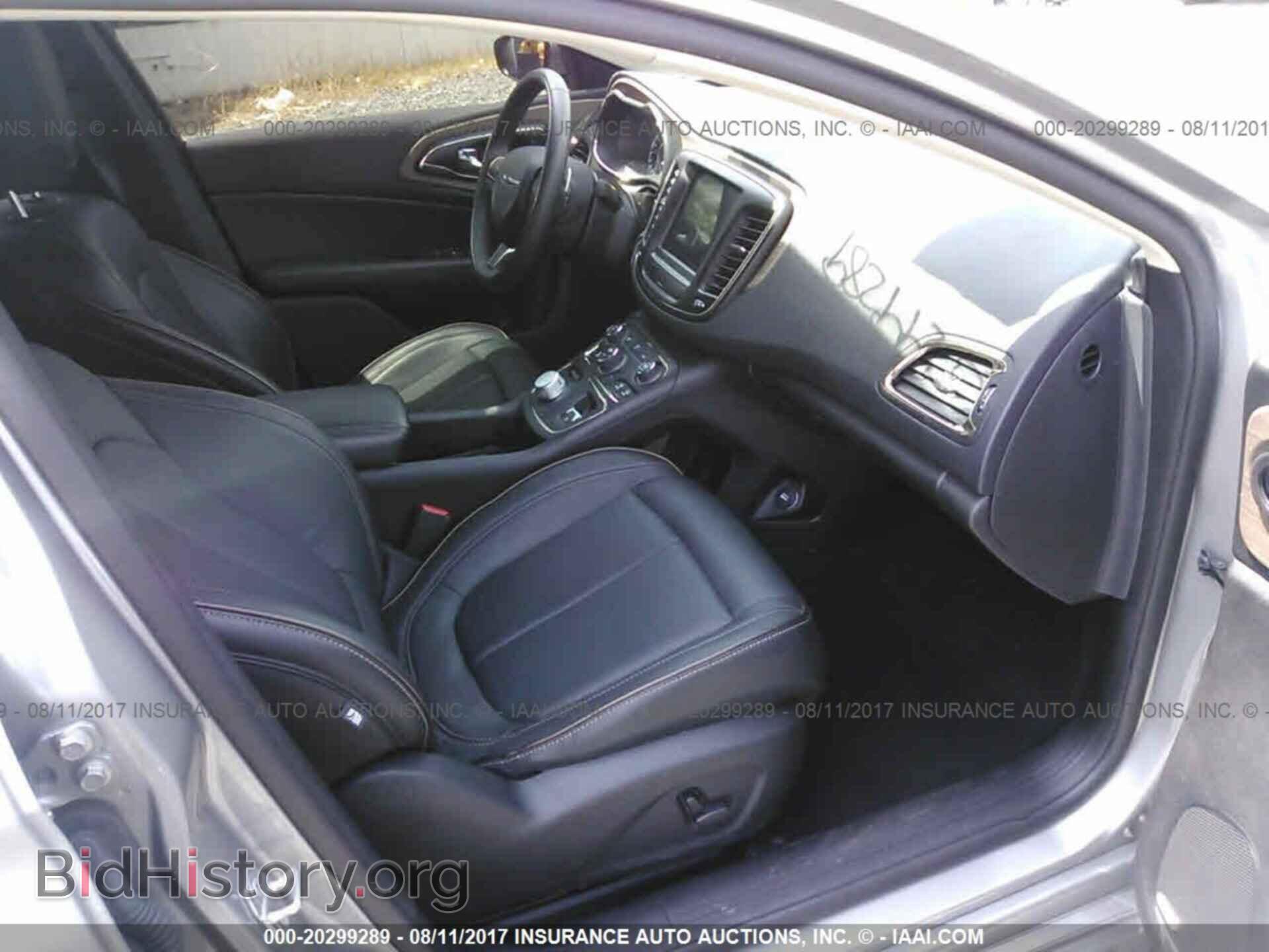 2015 Chrysler 200 - VIN: 1C3CCCCG2FN647045 - Photo 5