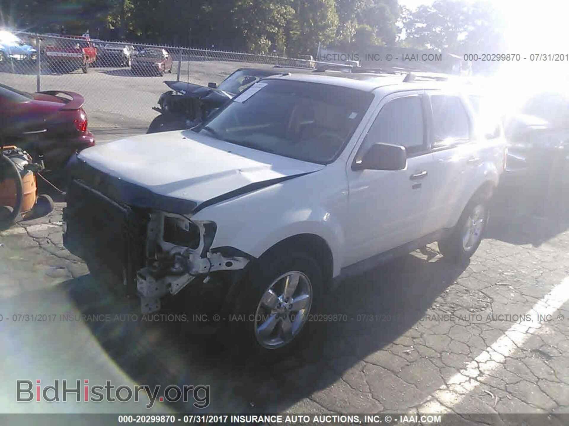 2012 Ford Escape - VIN: 1FMCU0D77CKB09634 - Фото 2