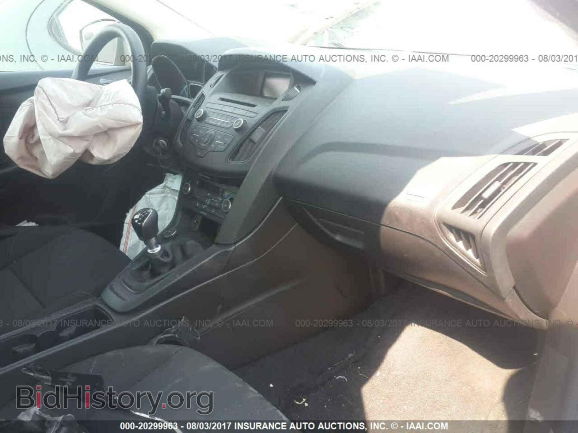 2016 Ford Focus - VIN: 1FADP3FE7GL310663 - Фото 5