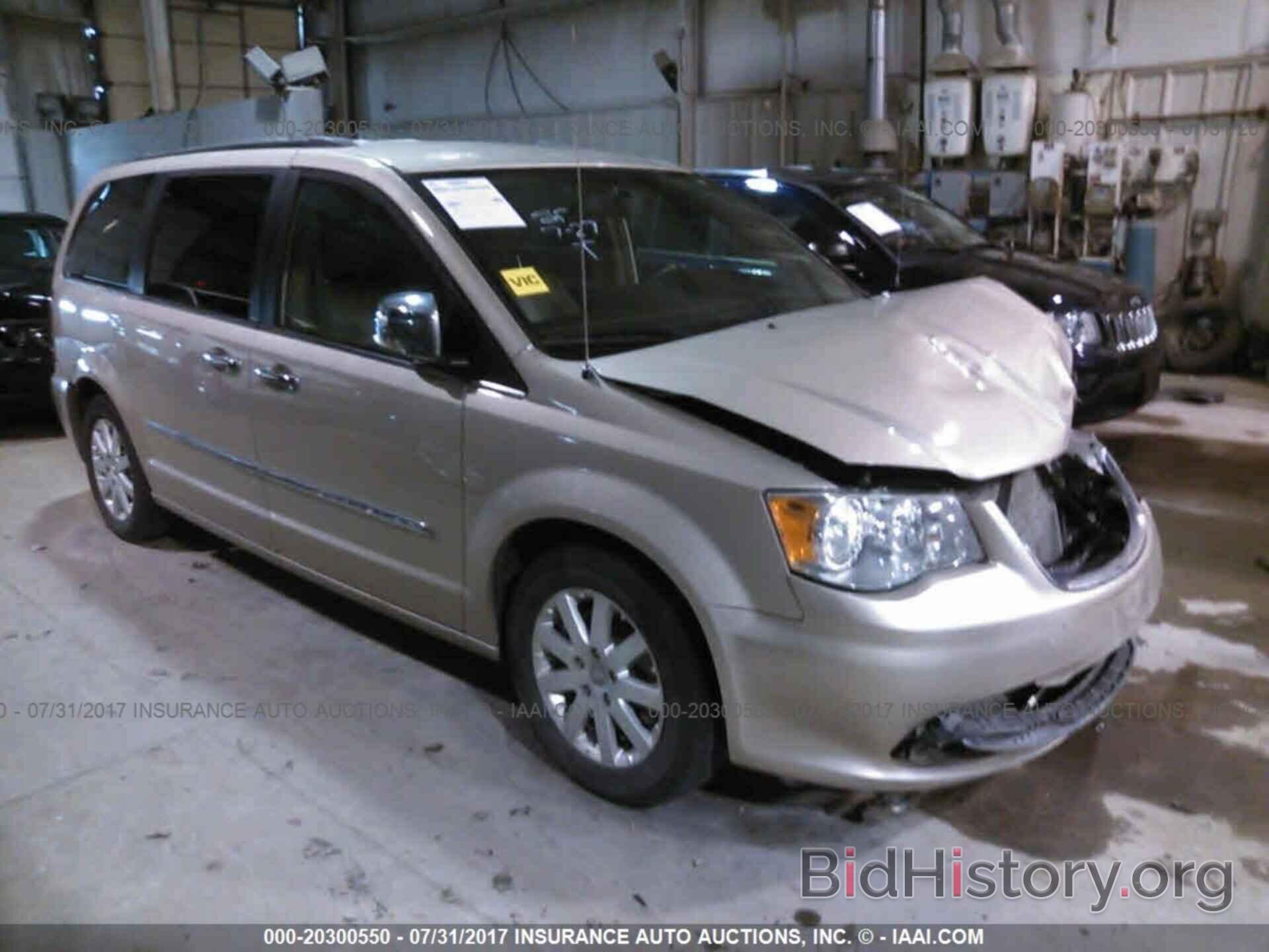 Report 2C4RC1CG6CR412138 Chrysler Town and country 2012 Gold Flexible
