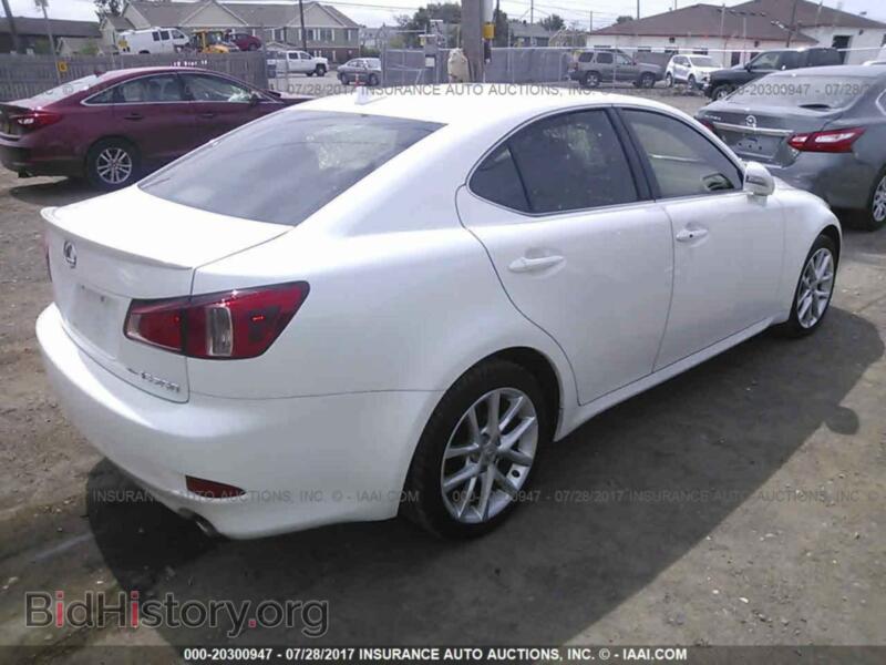 2012 Lexus IS (VIN JTHCF5C28C5057901) — фото 4 из 10