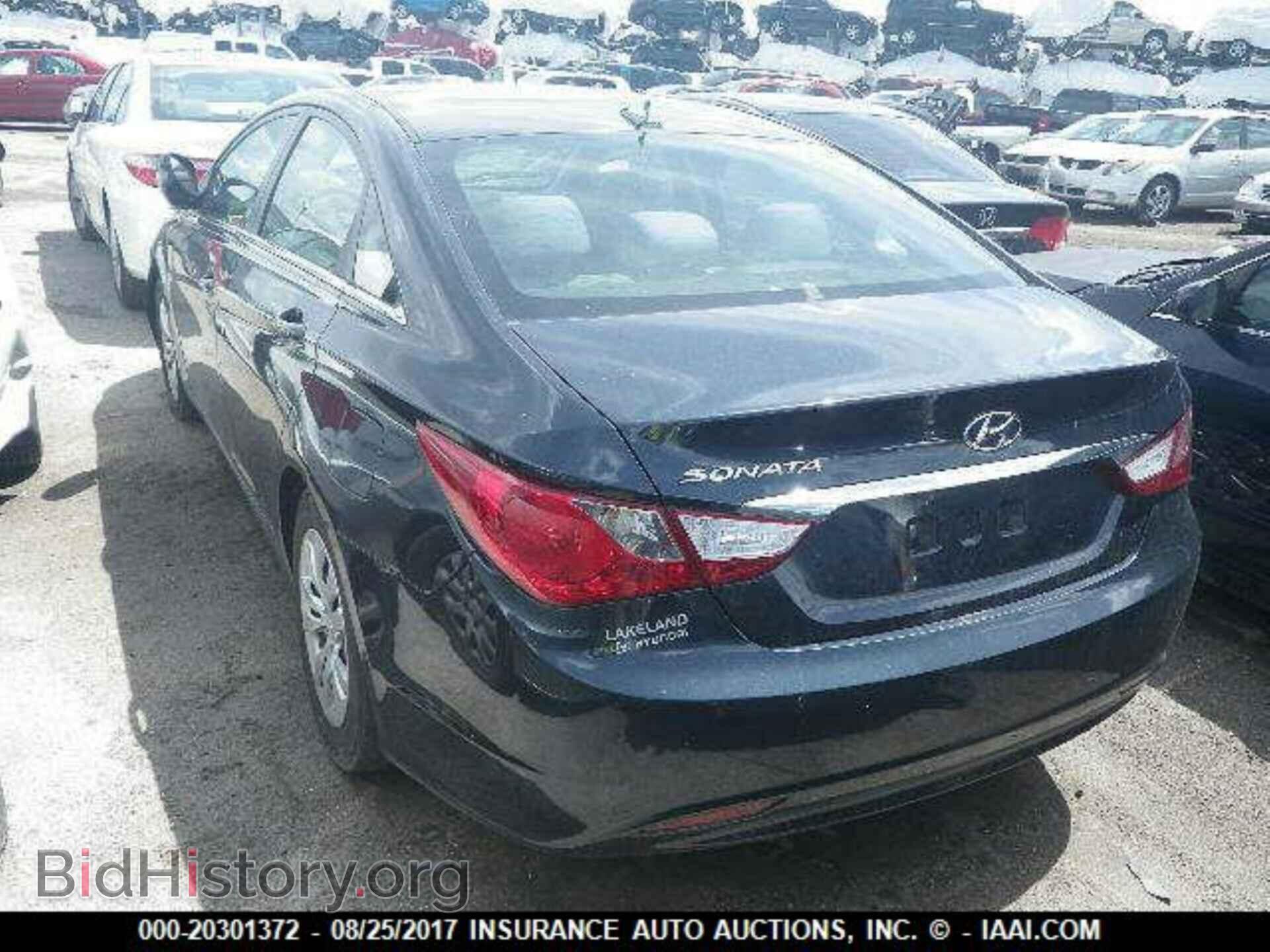 2012 Hyundai Sonata - VIN: 5NPEB4AC7CH404677 - Фото 3