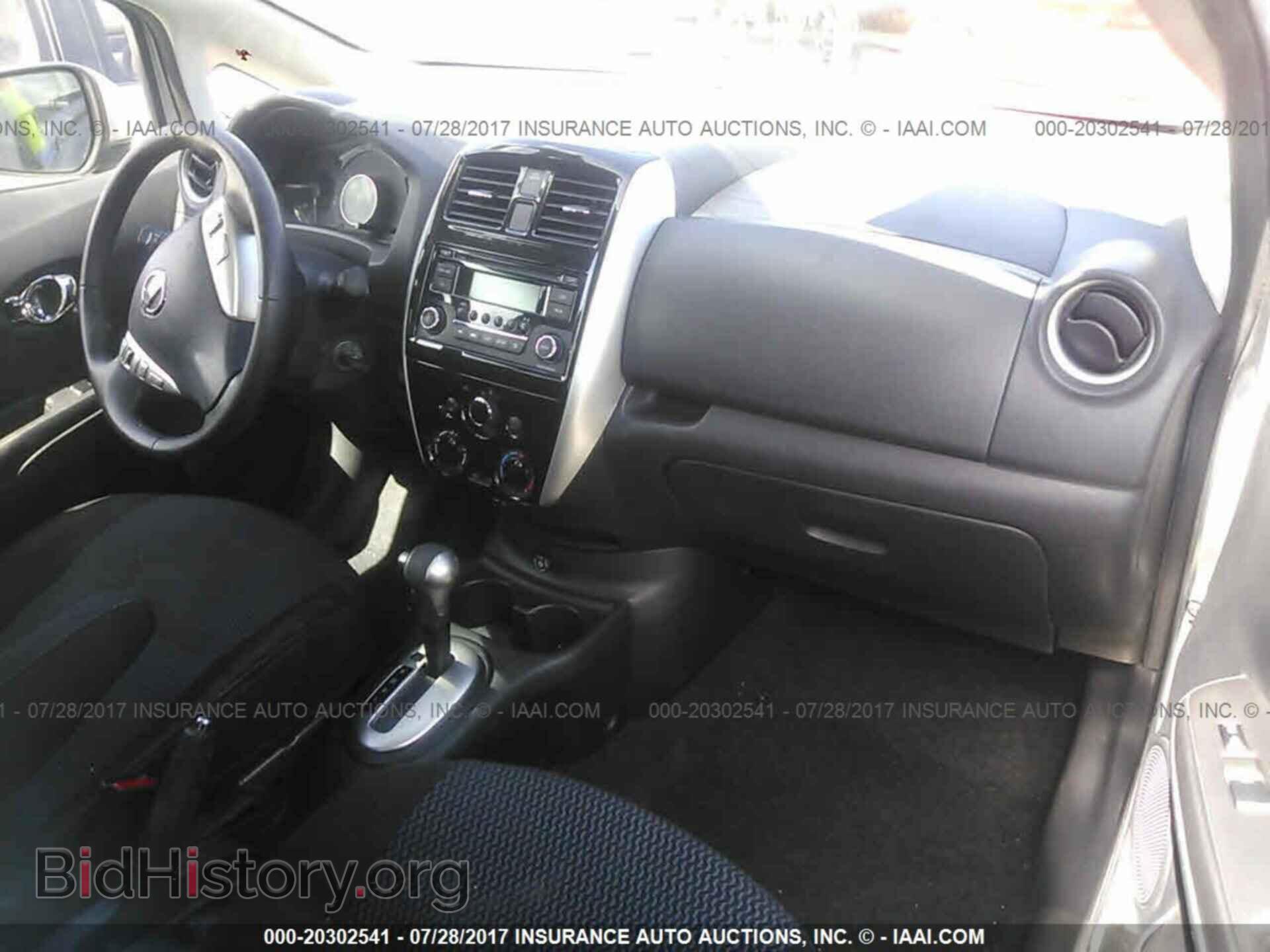 2015 Nissan Versa note - VIN: 3N1CE2CP7FL372968 - Photo 5