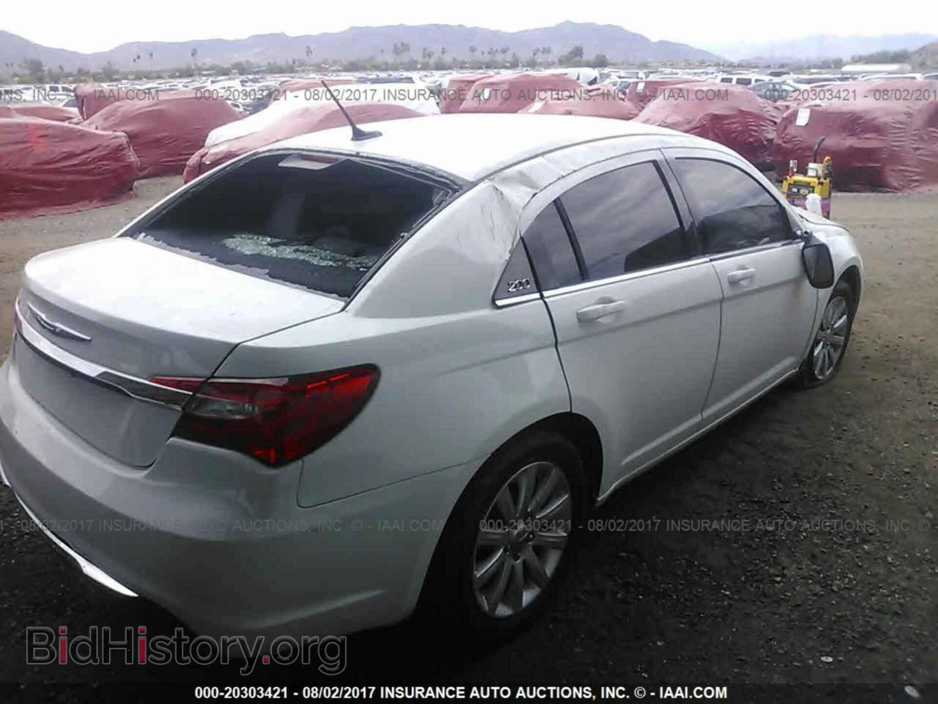 2013 Chrysler 200 - VIN: 1C3CCBBG5DN569921 - Photo 4