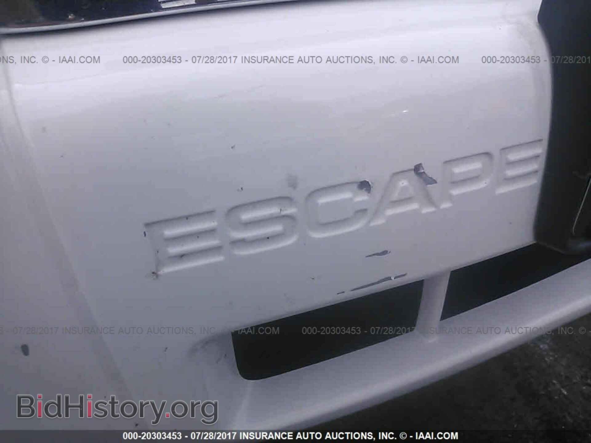 2012 Ford Escape - VIN: 1FMCU0DG8CKC73636 - Photo 6