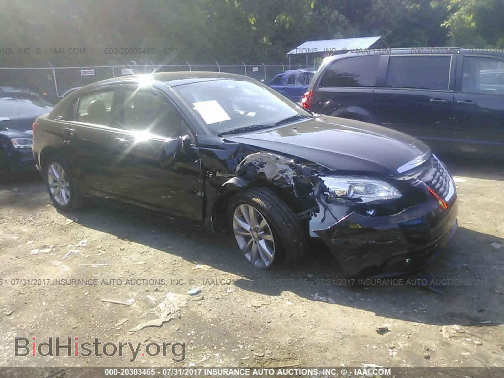 Photo 1C3BC8FGXBN612980 - Chrysler 200 2011