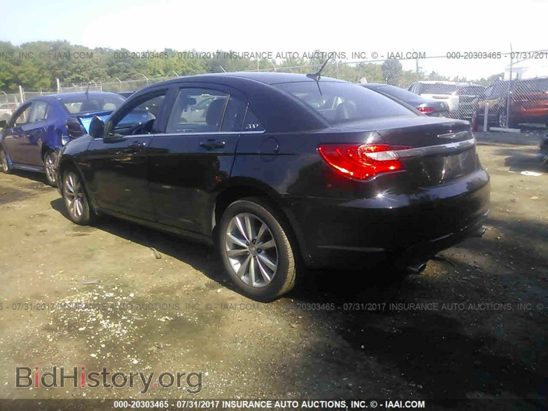 2011 Chrysler 200 - VIN: 1C3BC8FGXBN612980 - Фото 3