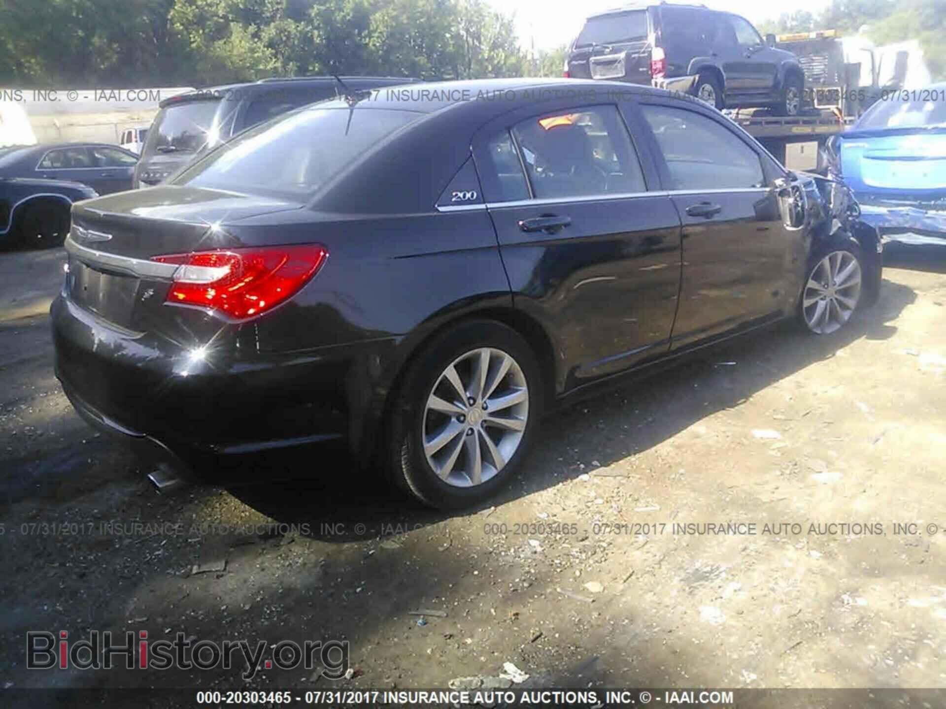 2011 Chrysler 200 - VIN: 1C3BC8FGXBN612980 - Фото 4