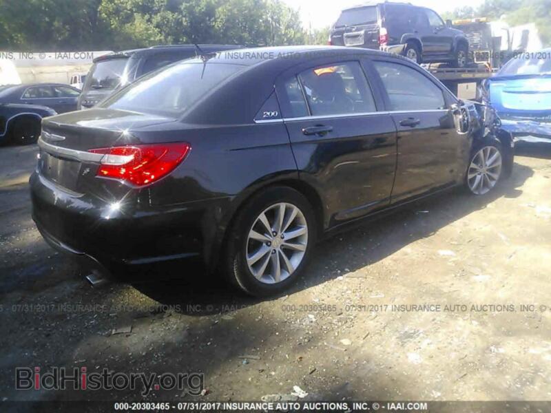 2011 Chrysler 200 (VIN 1C3BC8FGXBN612980) — фото 4 из 10