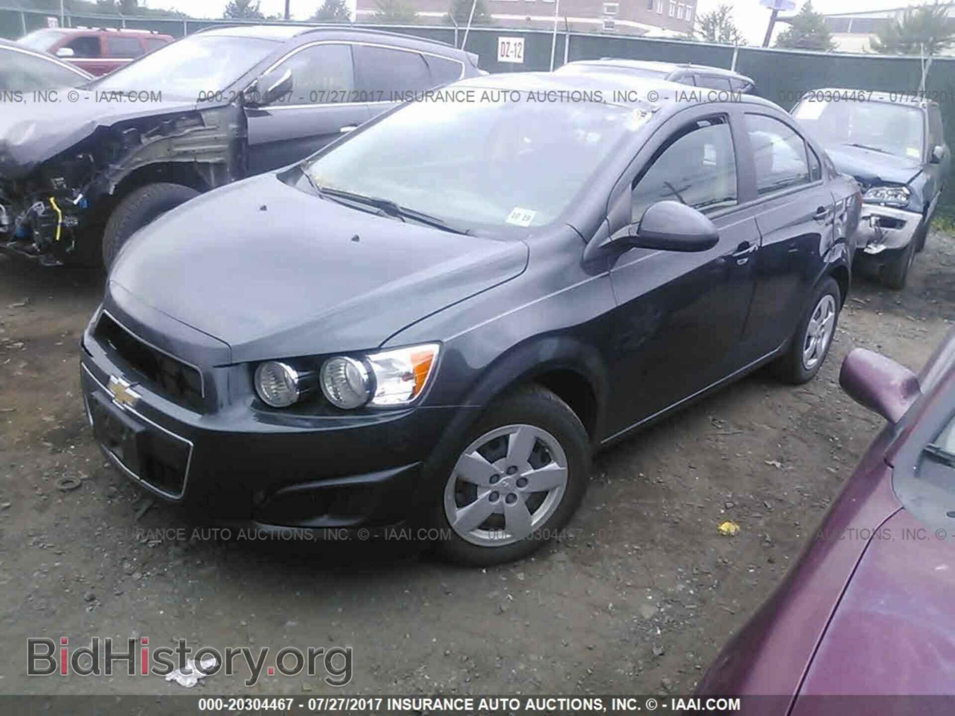 2014 Chevrolet Sonic - VIN: 1G1JB5SG7E4224848 - Фото 2