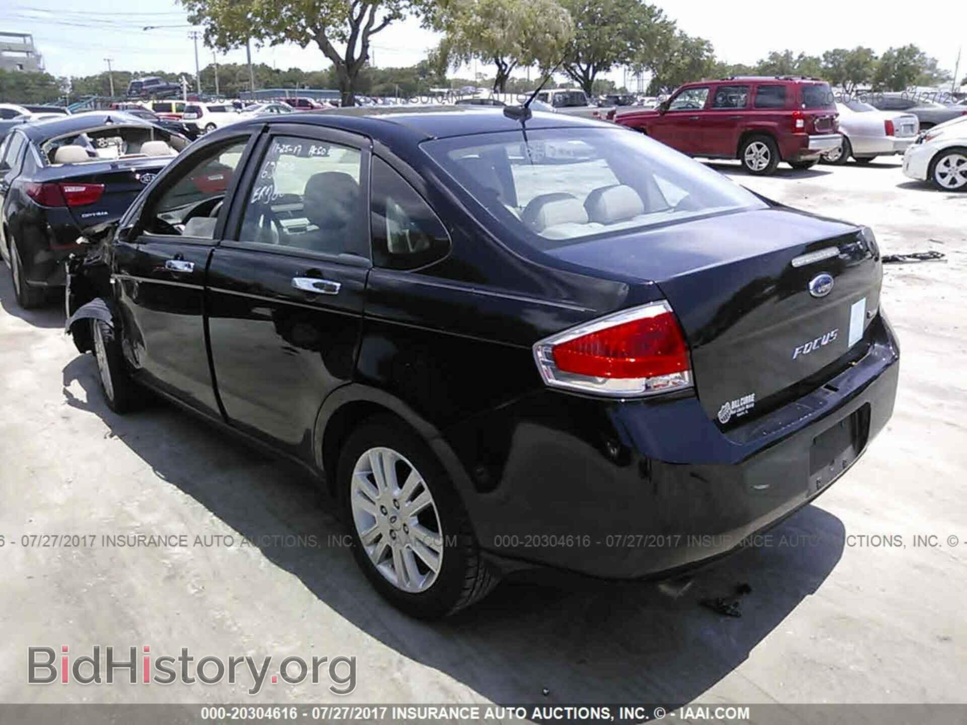 2011 Ford Focus - VIN: 1FAHP3HN5BW174720 - Фото 3