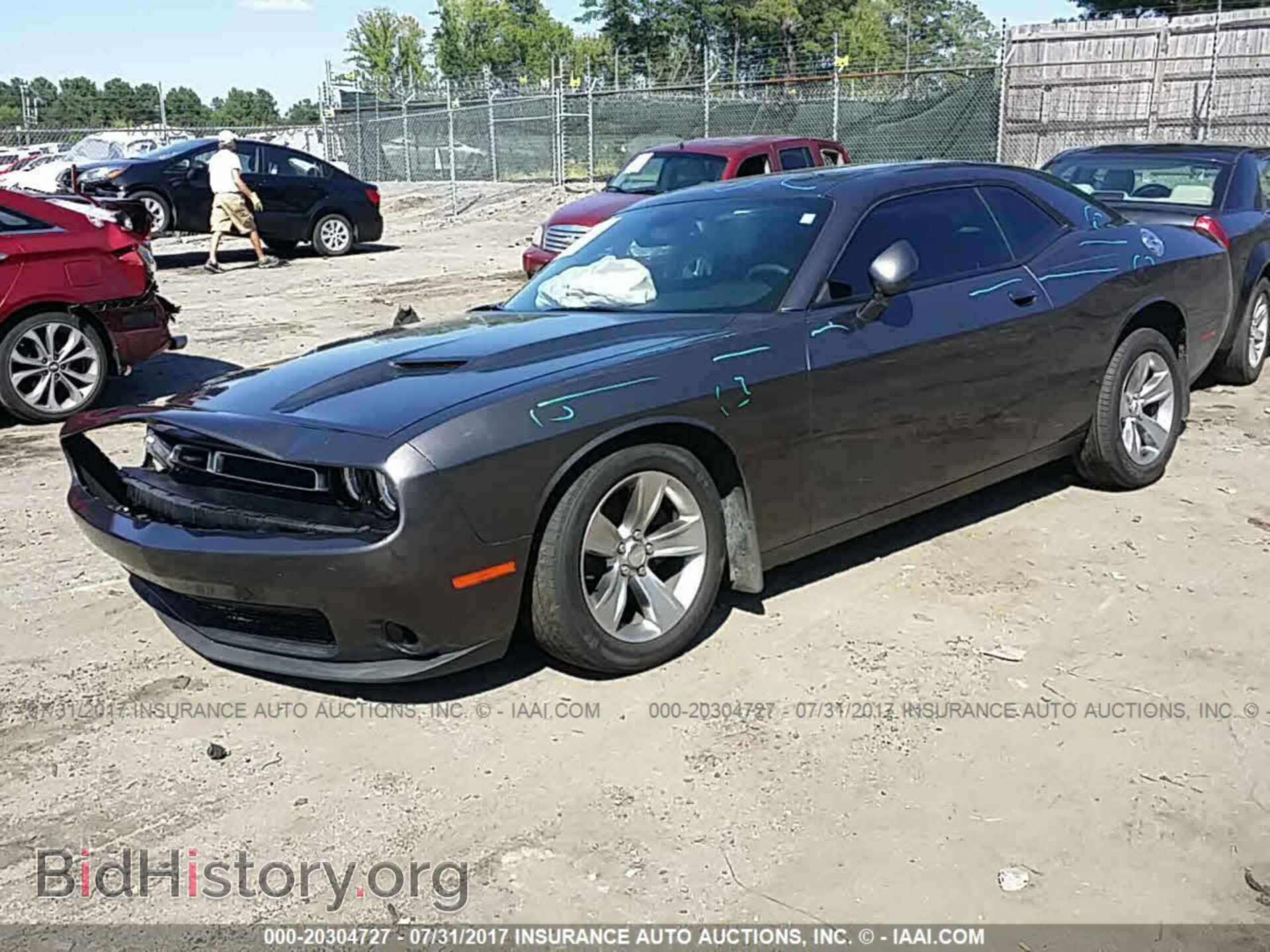 2016 Dodge Challenger - VIN: 2C3CDZAG8GH353548 - Photo 2
