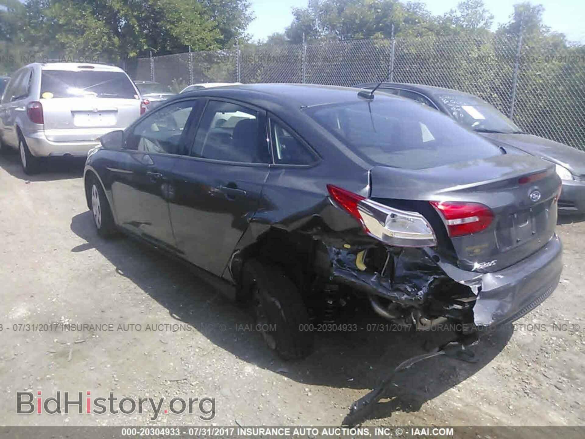 2017 Ford Focus - VIN: 1FADP3E23HL266492 - Фото 3