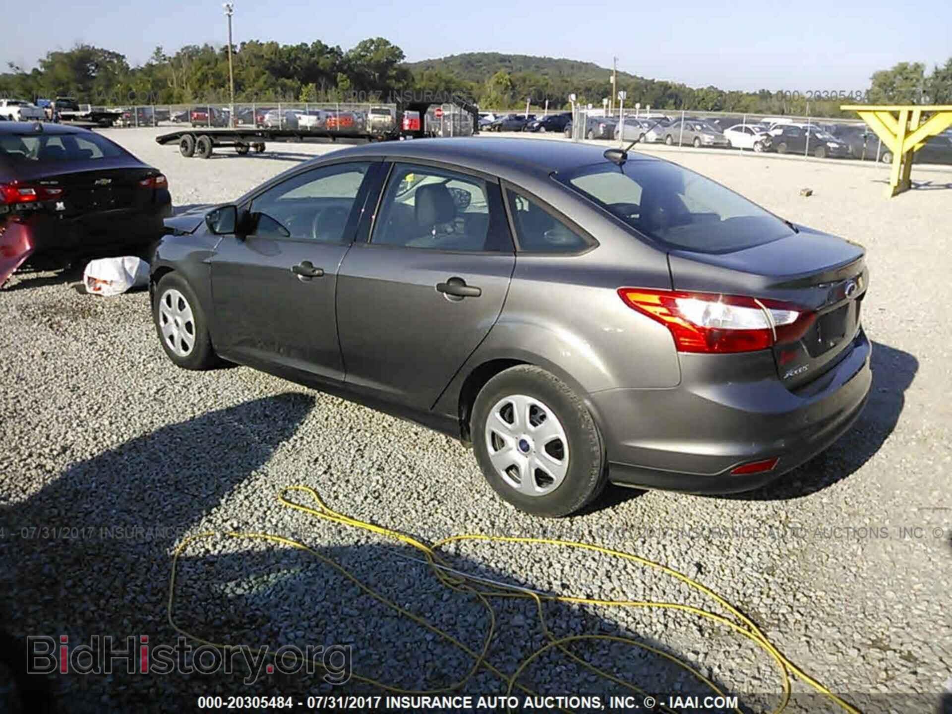 2013 Ford Focus - VIN: 1FADP3E27DL270409 - Фото 3