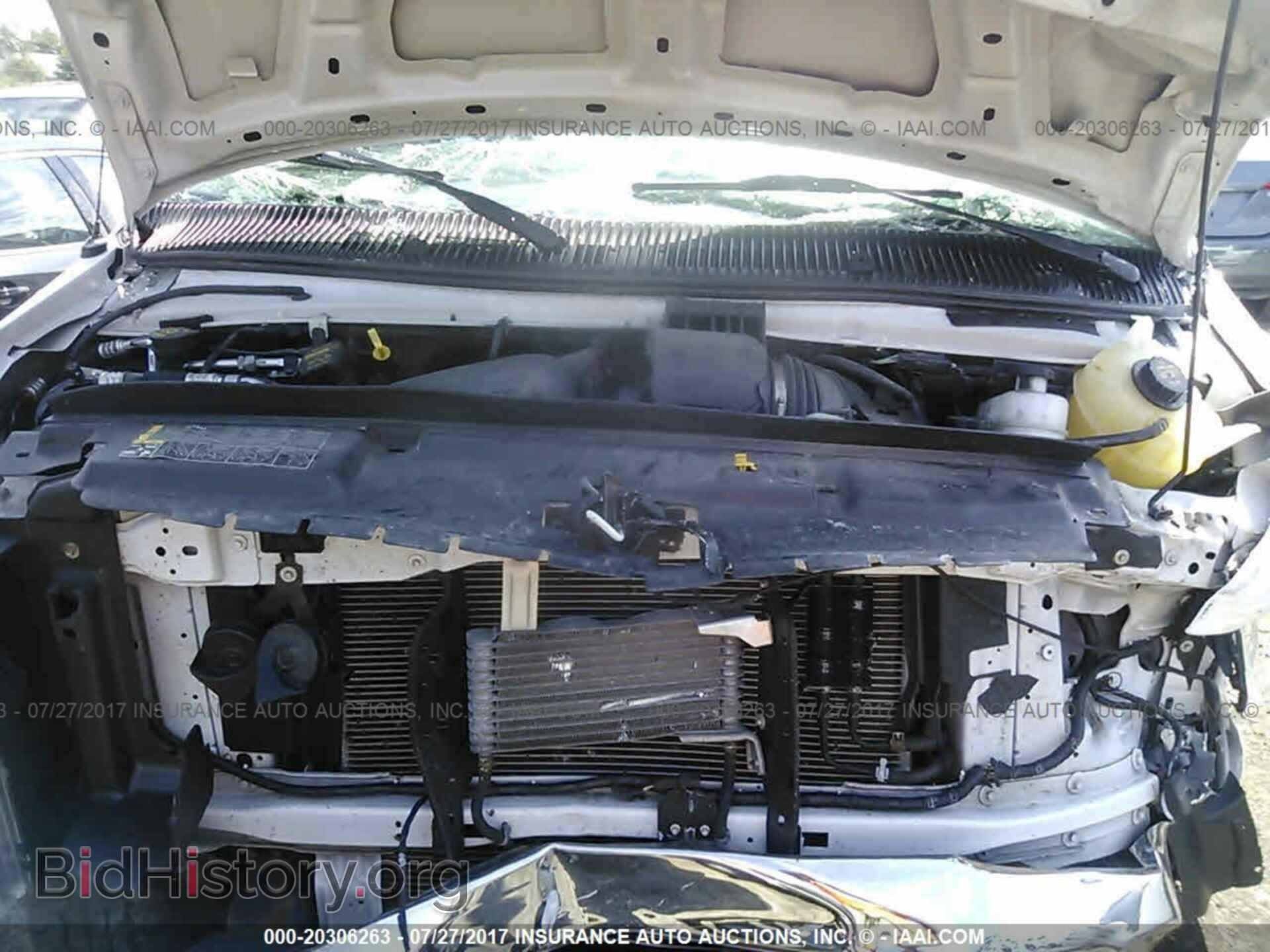 2011 Ford Econoline - VIN: 1FTNE2EW2BDA41757 - Photo 10