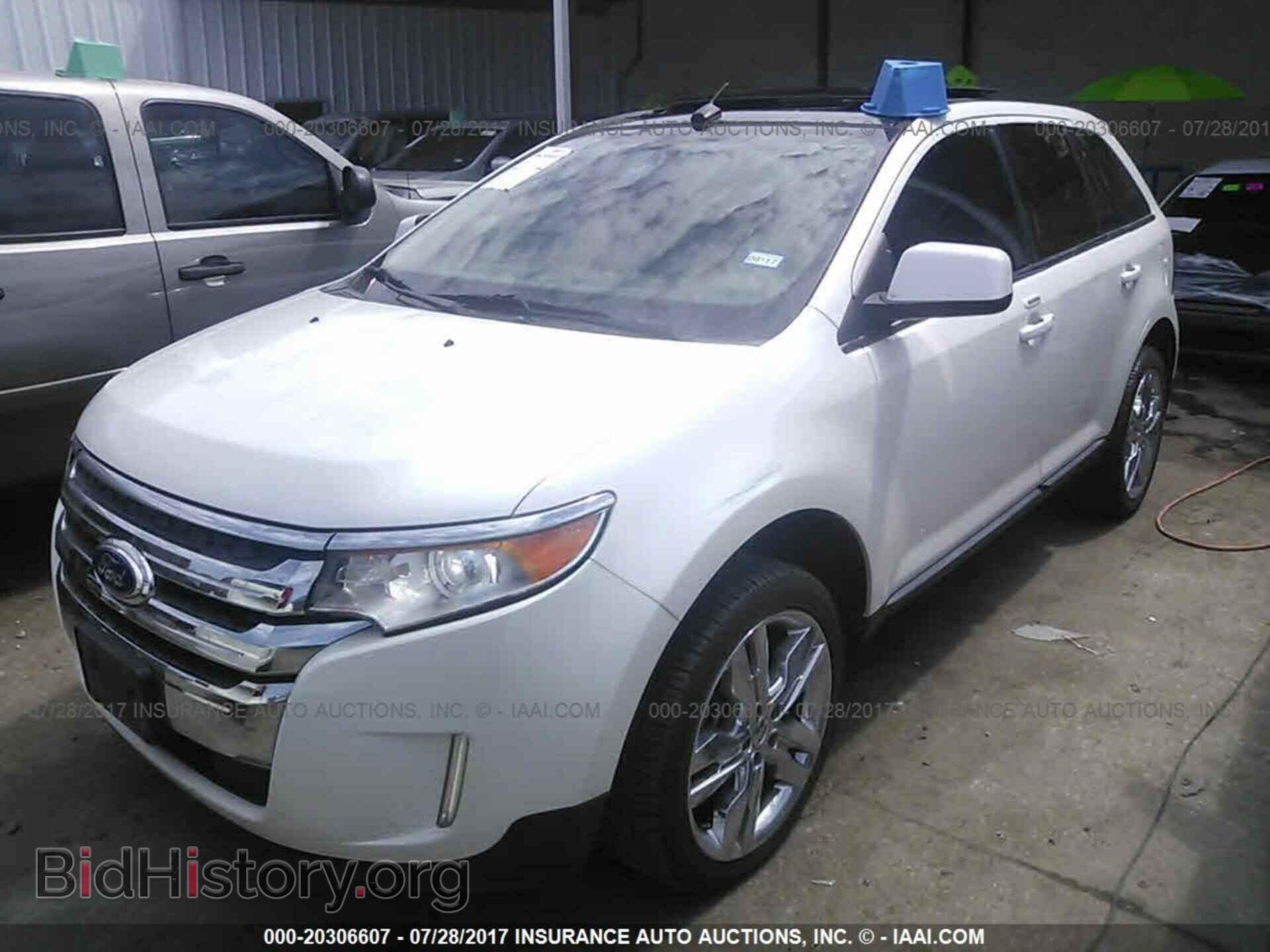 2011 Ford Edge - VIN: 2FMDK3KC3BBA53079 - Photo 2