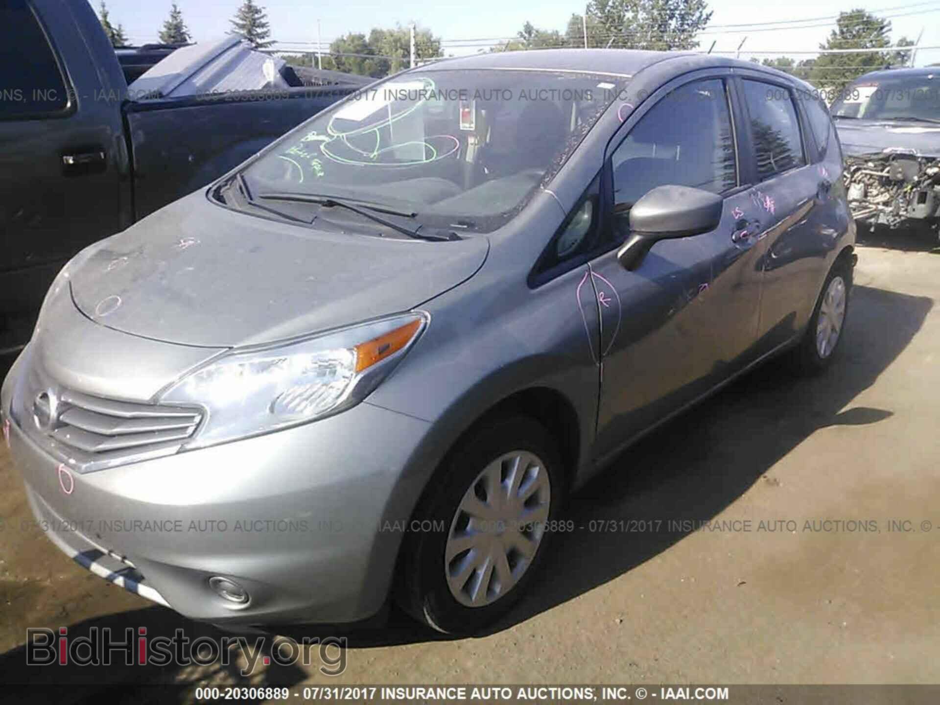 2015 Nissan Versa note - VIN: 3N1CE2CP5FL419589 - Photo 2