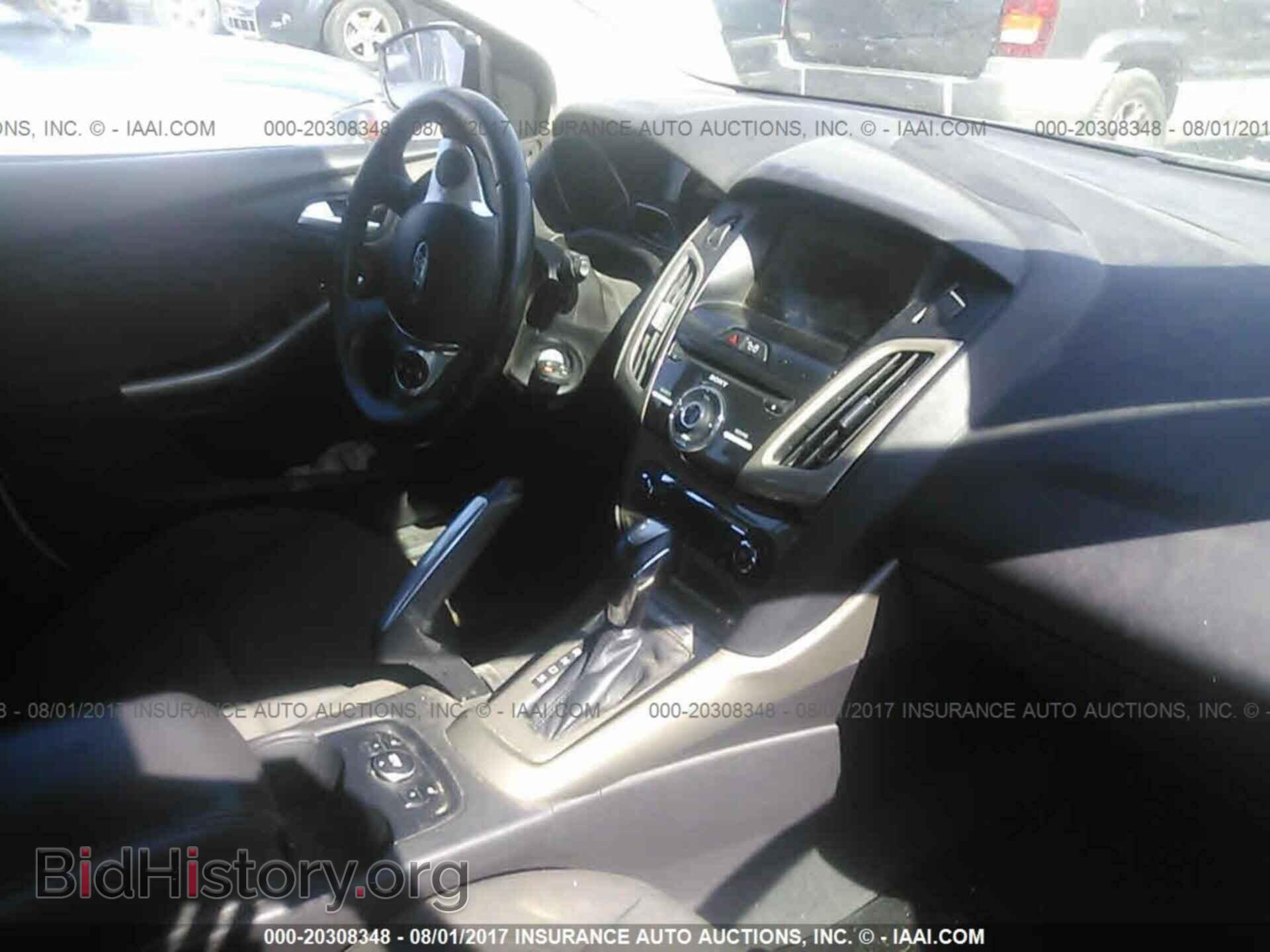 2012 Ford Focus - VIN: 1FAHP3M25CL230623 - Photo 5