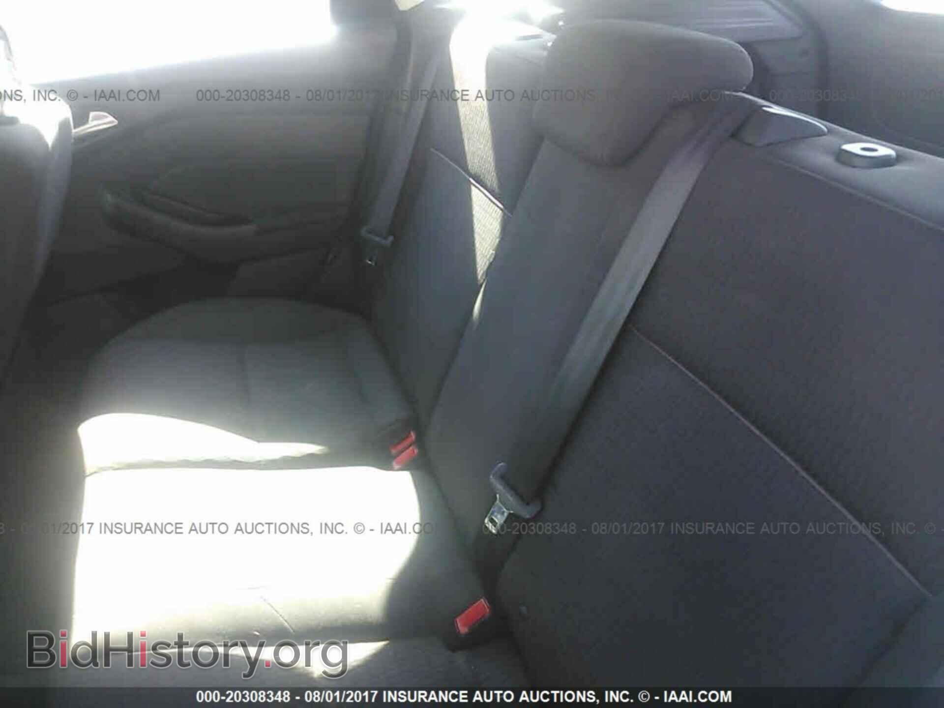 2012 Ford Focus - VIN: 1FAHP3M25CL230623 - Photo 8