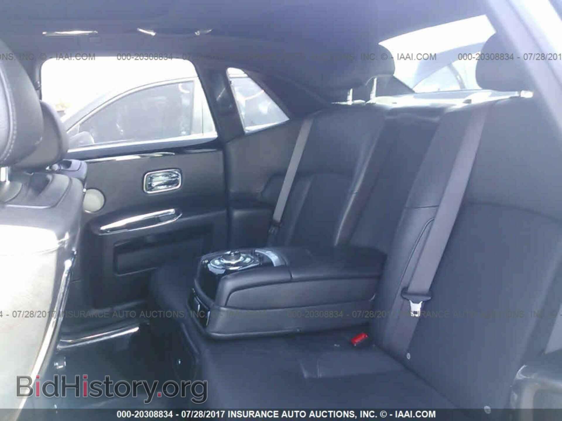 2012 Rolls-royce Ghost - VIN: SCA664S56CUX50726 - Photo 8