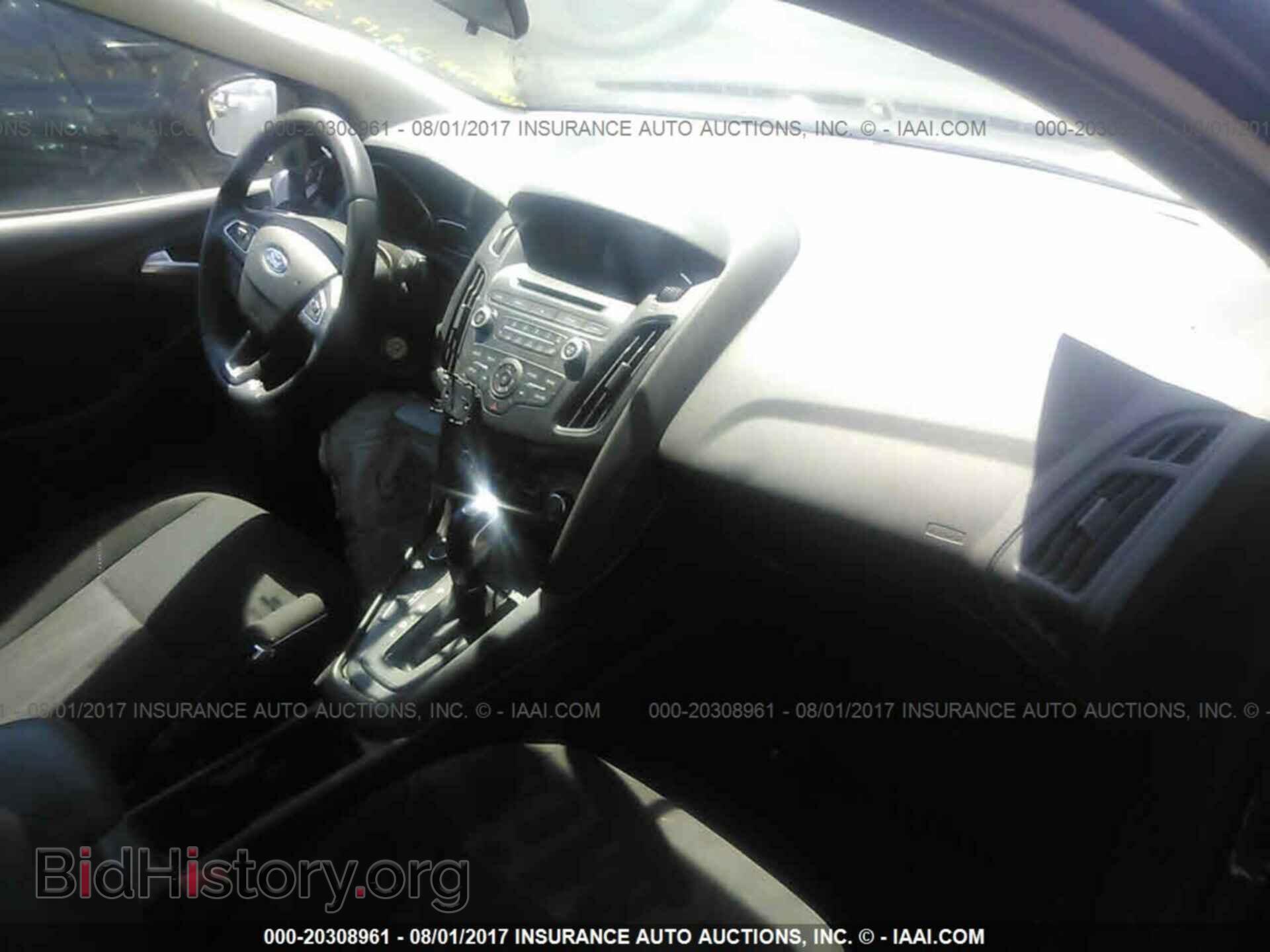 2016 Ford Focus - VIN: 1FADP3K28GL268368 - Фото 5