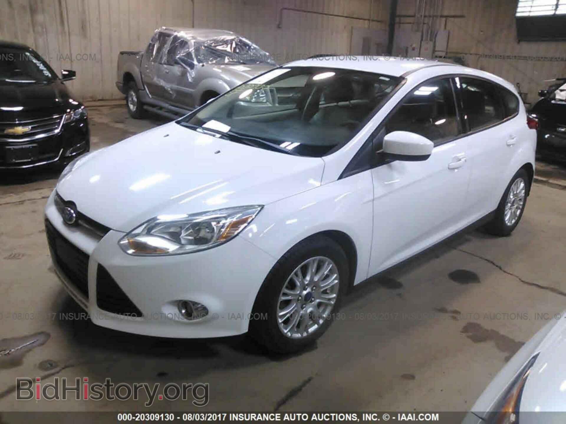 2012 Ford Focus - VIN: 1FAHP3K20CL141948 - Photo 2