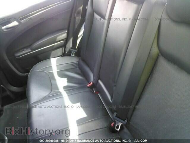 2014 Chrysler 300c - VIN: 2C3CCAKG1EH374077 - Photo 8