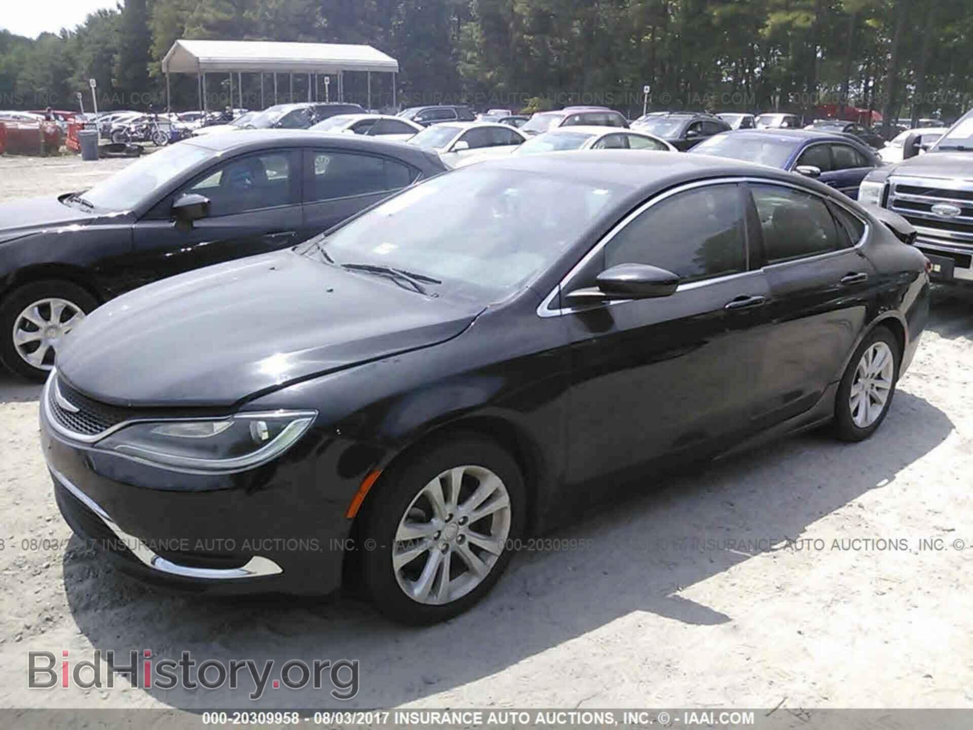 2015 Chrysler 200 - VIN: 1C3CCCAB0FN607909 - Фото 2