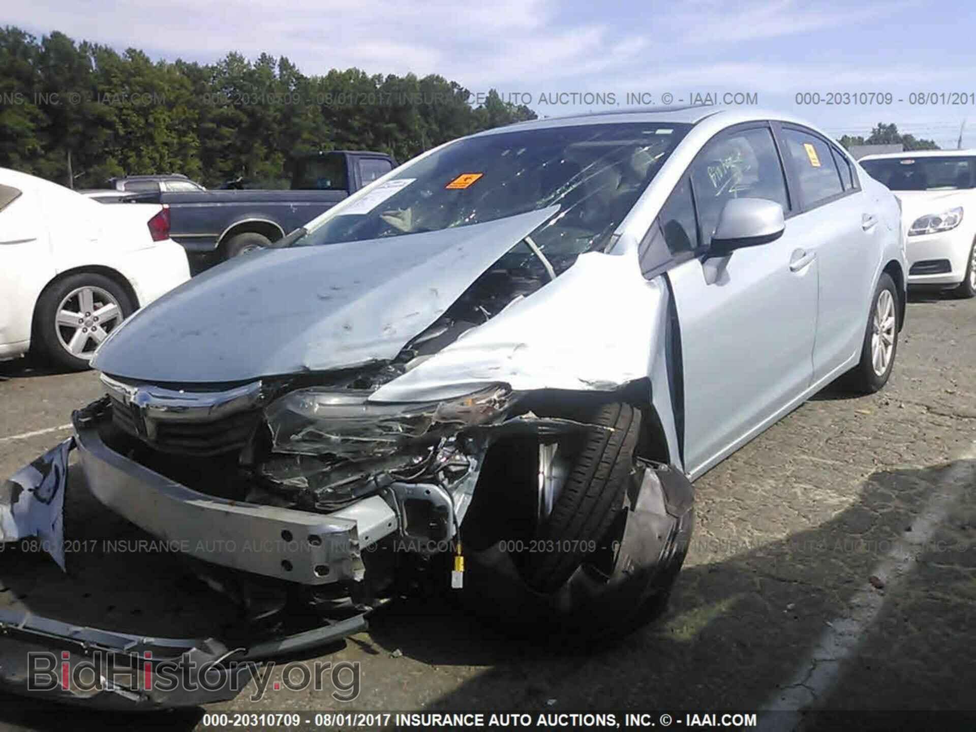 2012 Honda Civic - VIN: 2HGFB2F89CH536816 - Photo 2