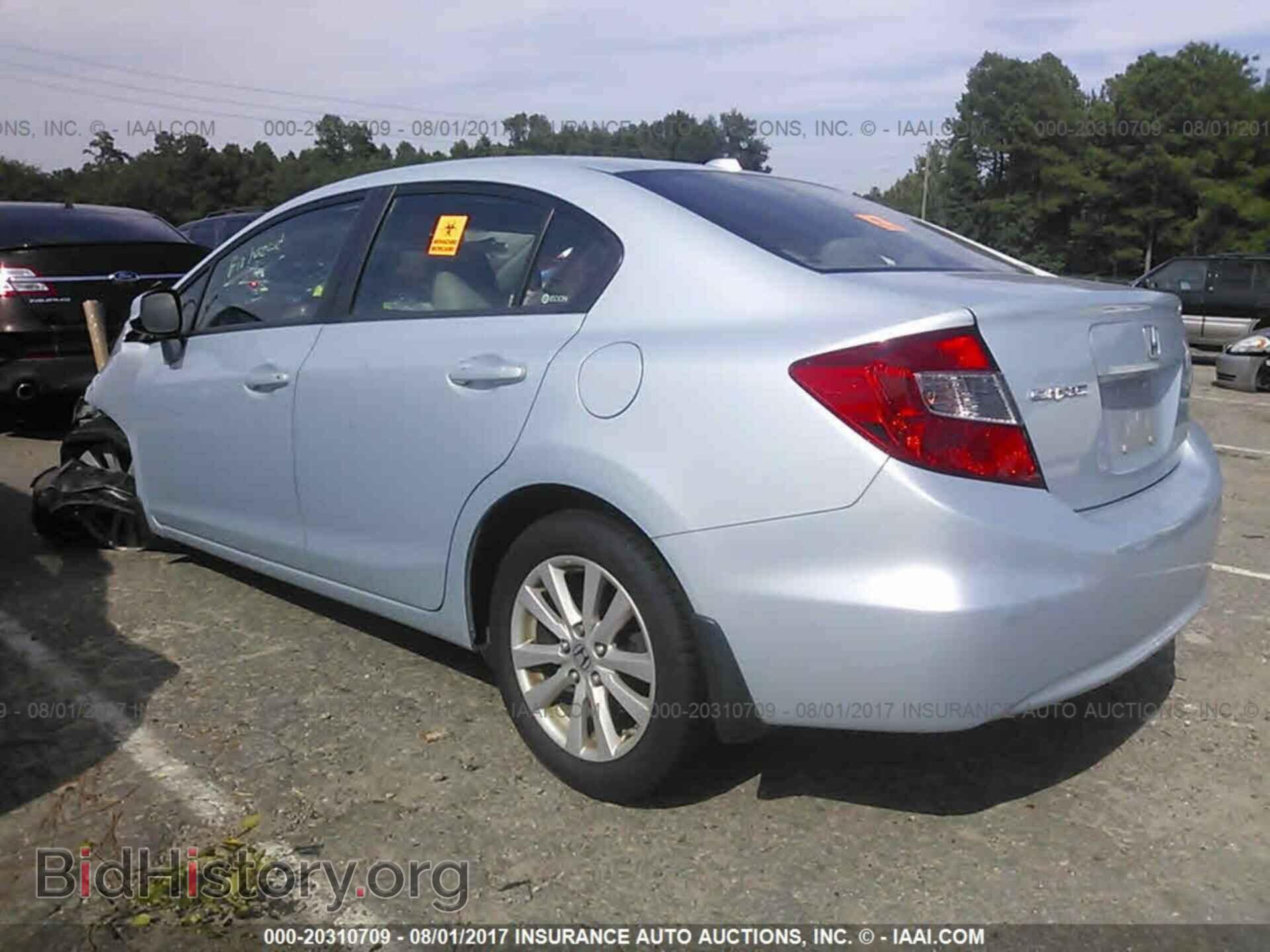 2012 Honda Civic - VIN: 2HGFB2F89CH536816 - Photo 3