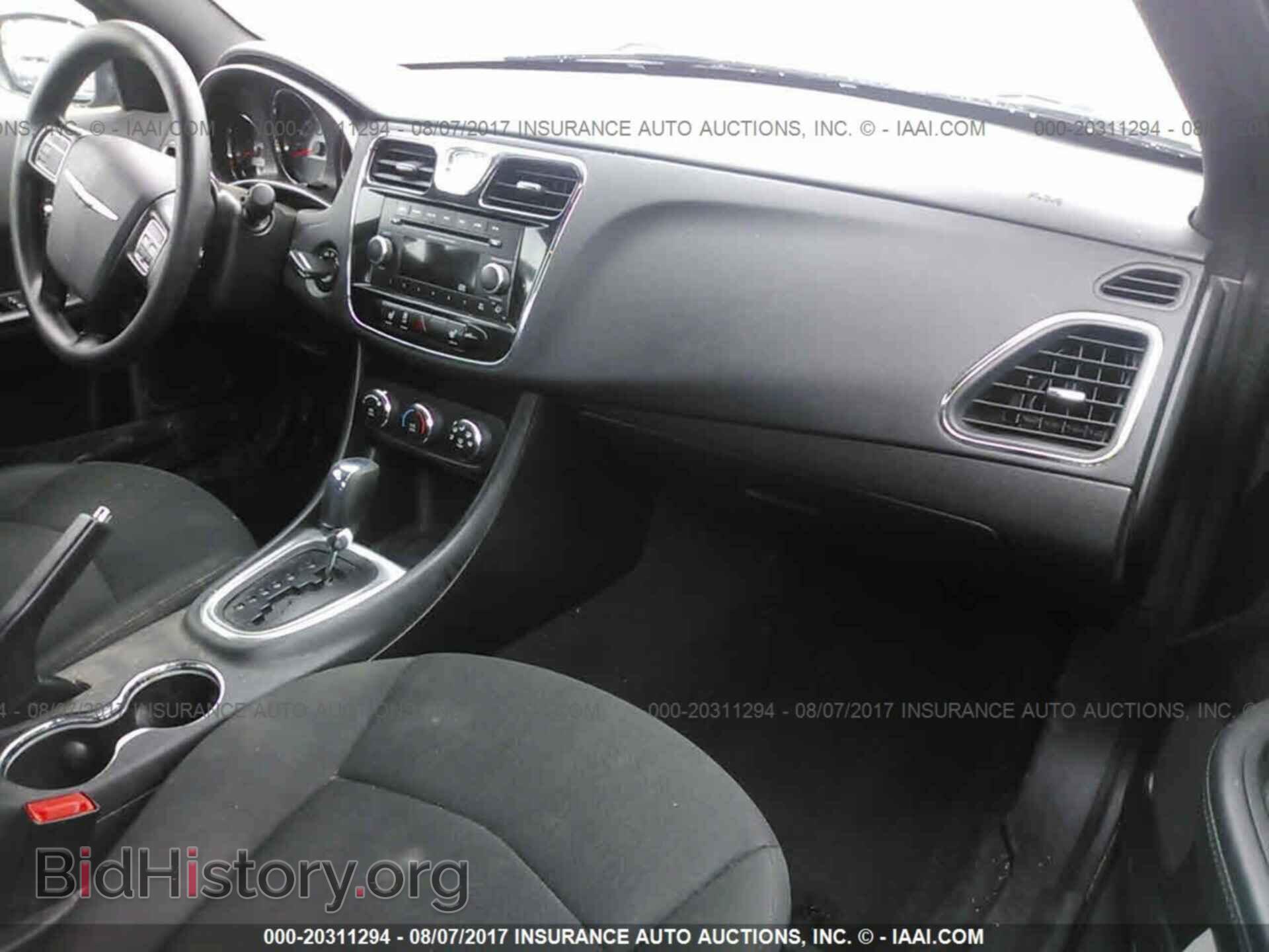 2012 Chrysler 200 - VIN: 1C3CCBAB0CN145633 - Фото 5