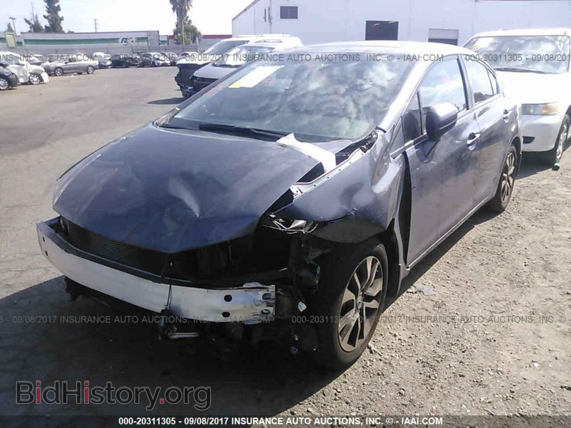 2014 Honda Civic - VIN: 19XFB2F82EE253719 - Photo 2