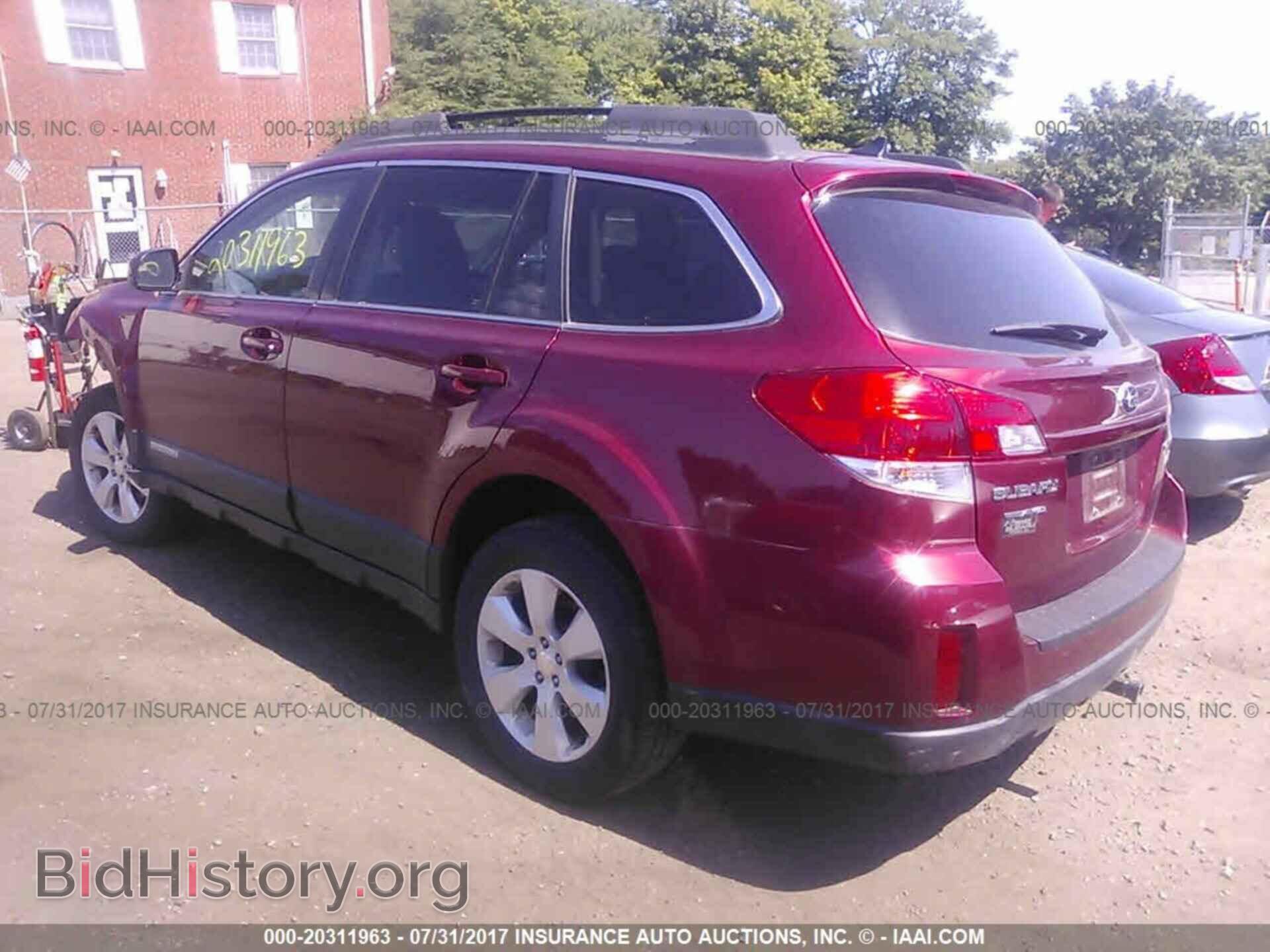 2011 Subaru Outback - VIN: 4S4BRBKC9B3349964 - Фото 3